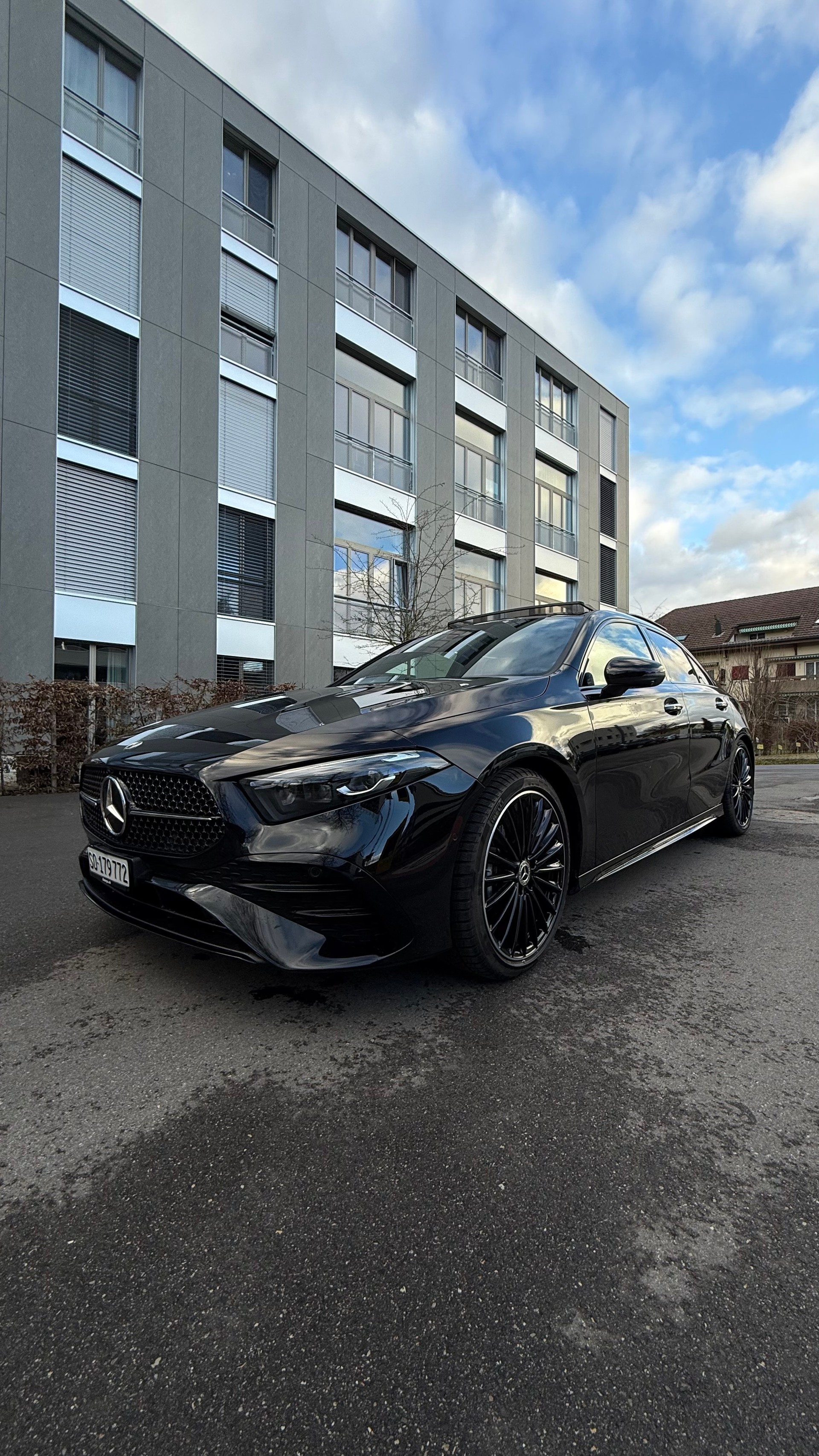 MERCEDES-BENZ Limousine AMG-Line-image-2