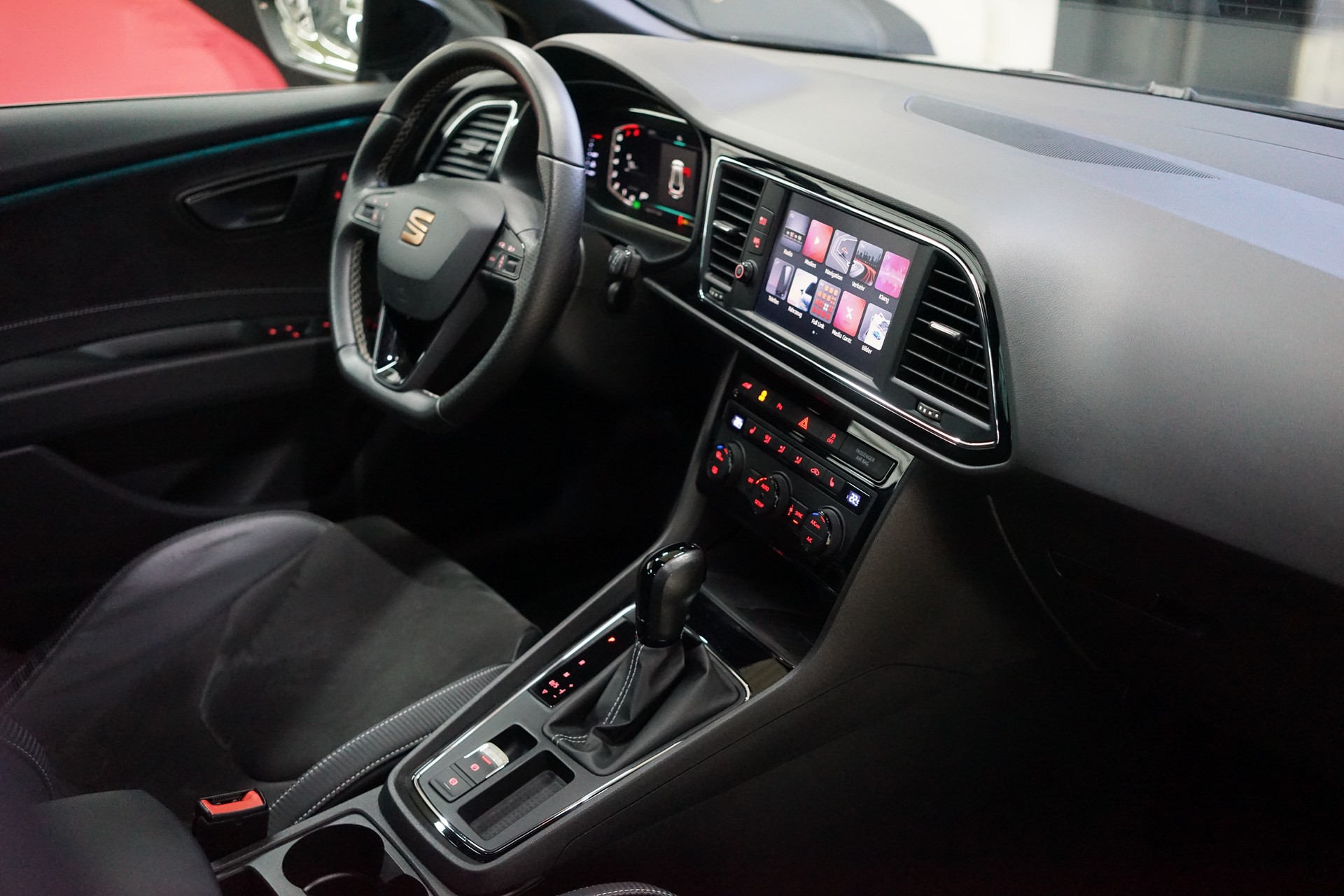 SEAT Leon ST 2.0 TSI Cupra 300 4 Drive DSG / Wolfpower 480Ps. & 580Nm-image-27