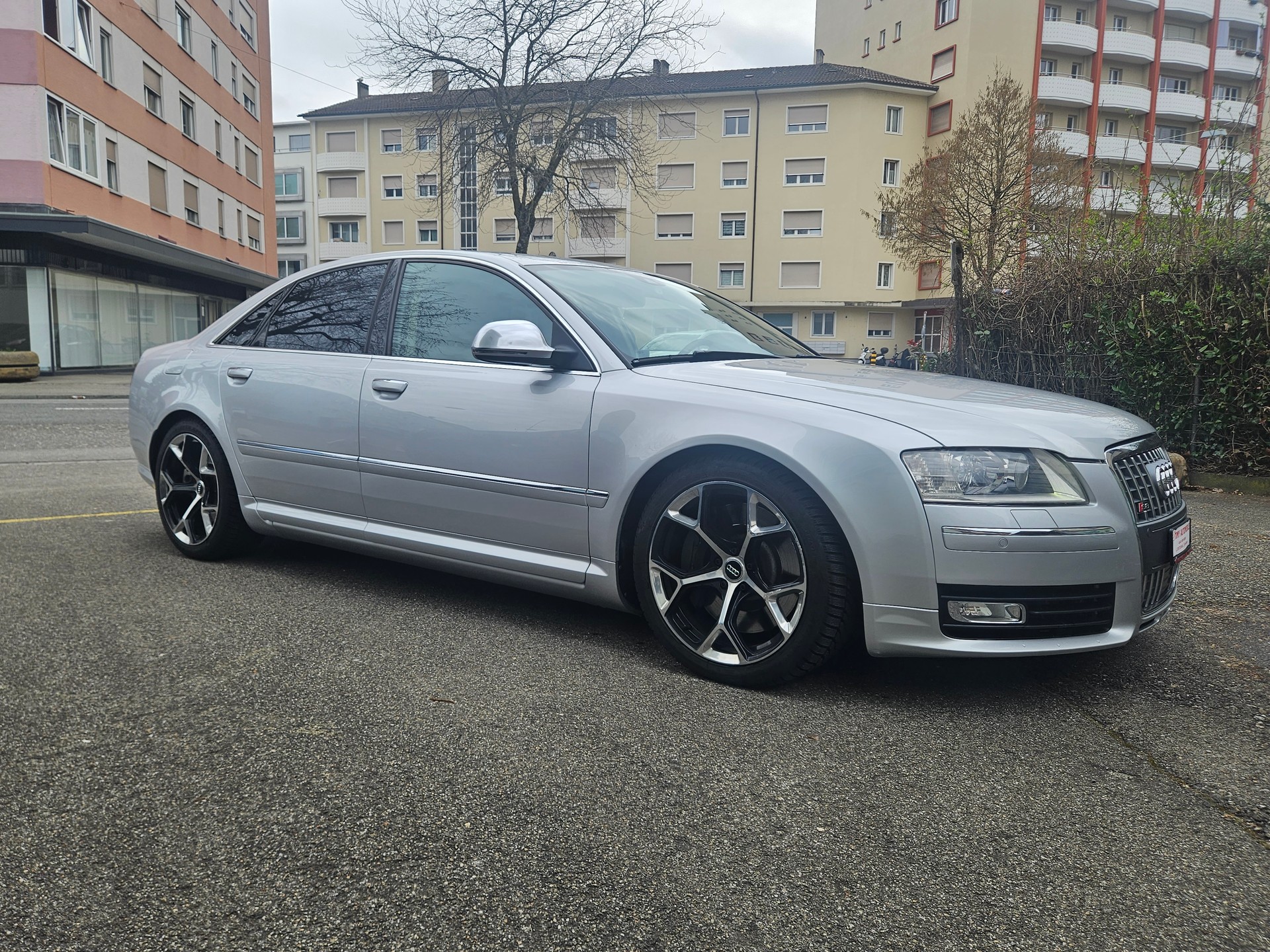 AUDI S8 5.2 V10 quattro tiptronic-image-3