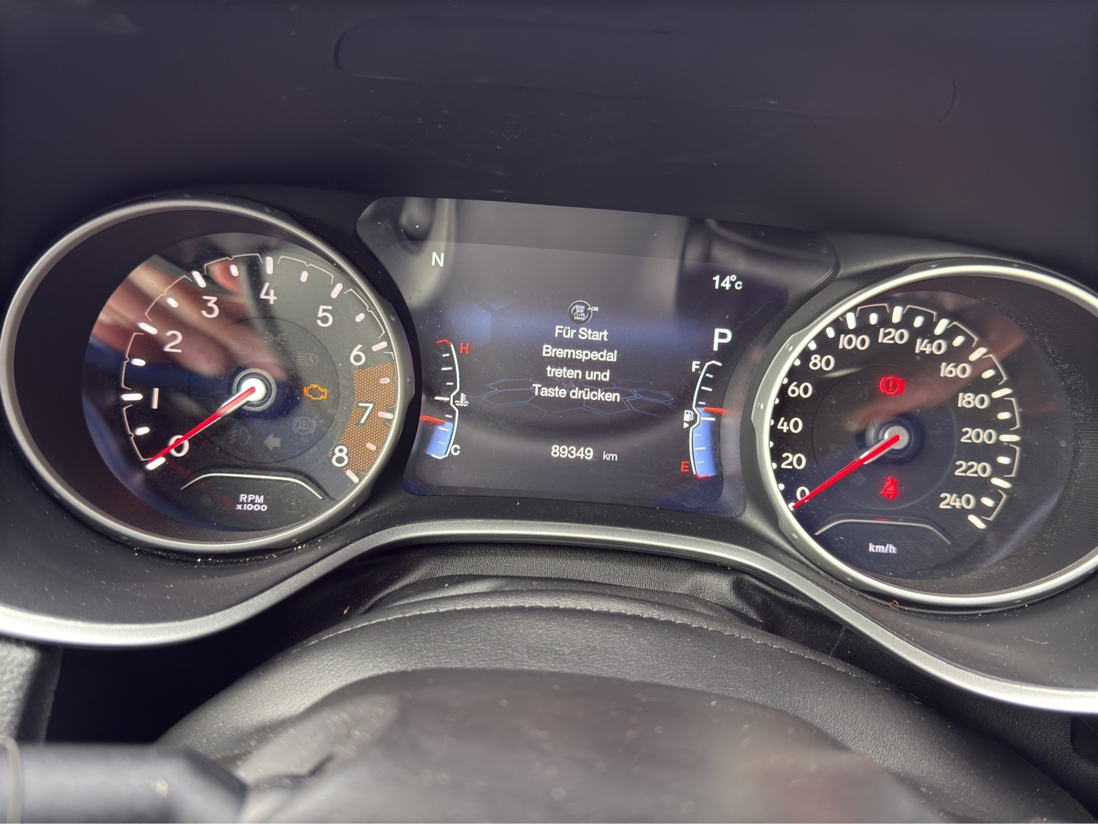 JEEP Compass 1.4 Turbo Freedom 4X4-image-8