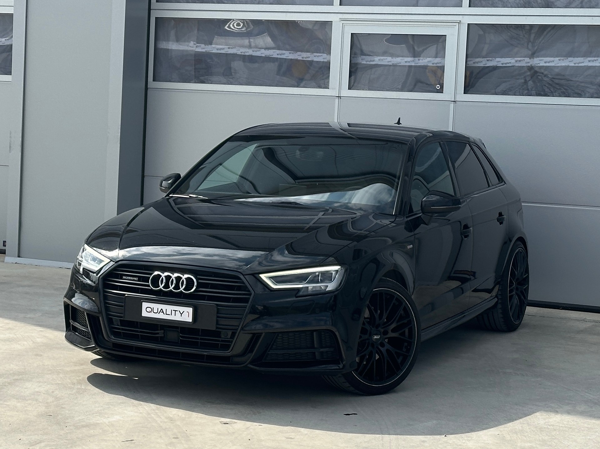 AUDI A3 Sportback 2.0 TDI Sport S-tronic quattro-image-6