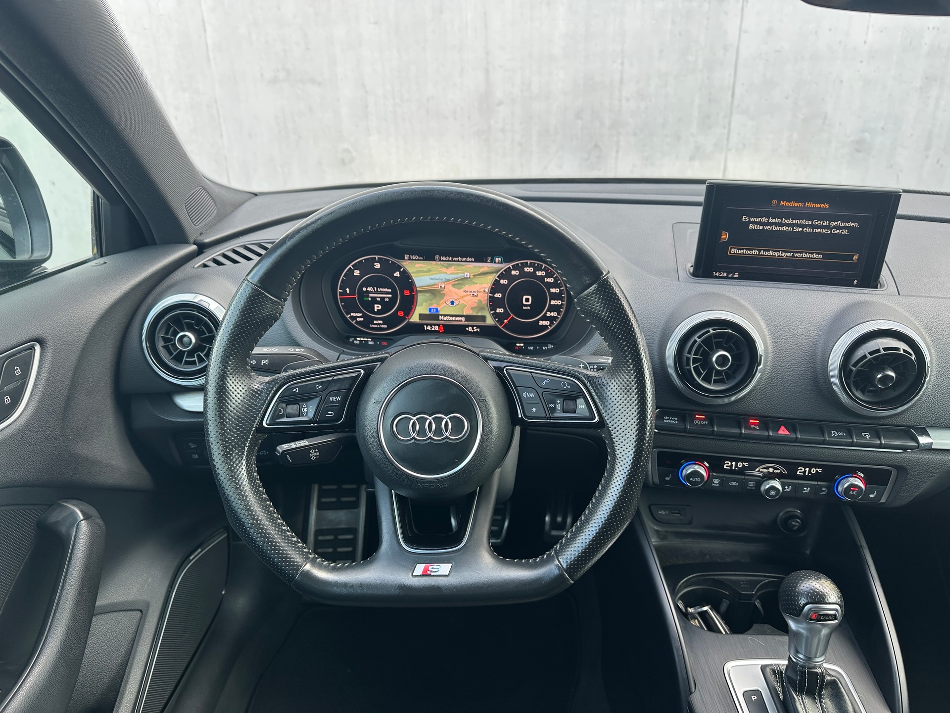 AUDI A3 Sportback 2.0 TDI Sport S-tronic quattro-image-8