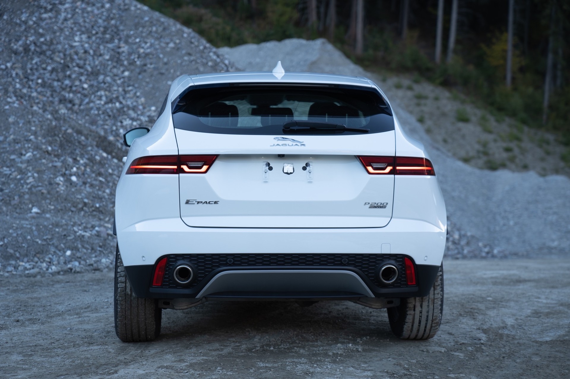 JAGUAR E-Pace 2.0 P200 AWD-image-2