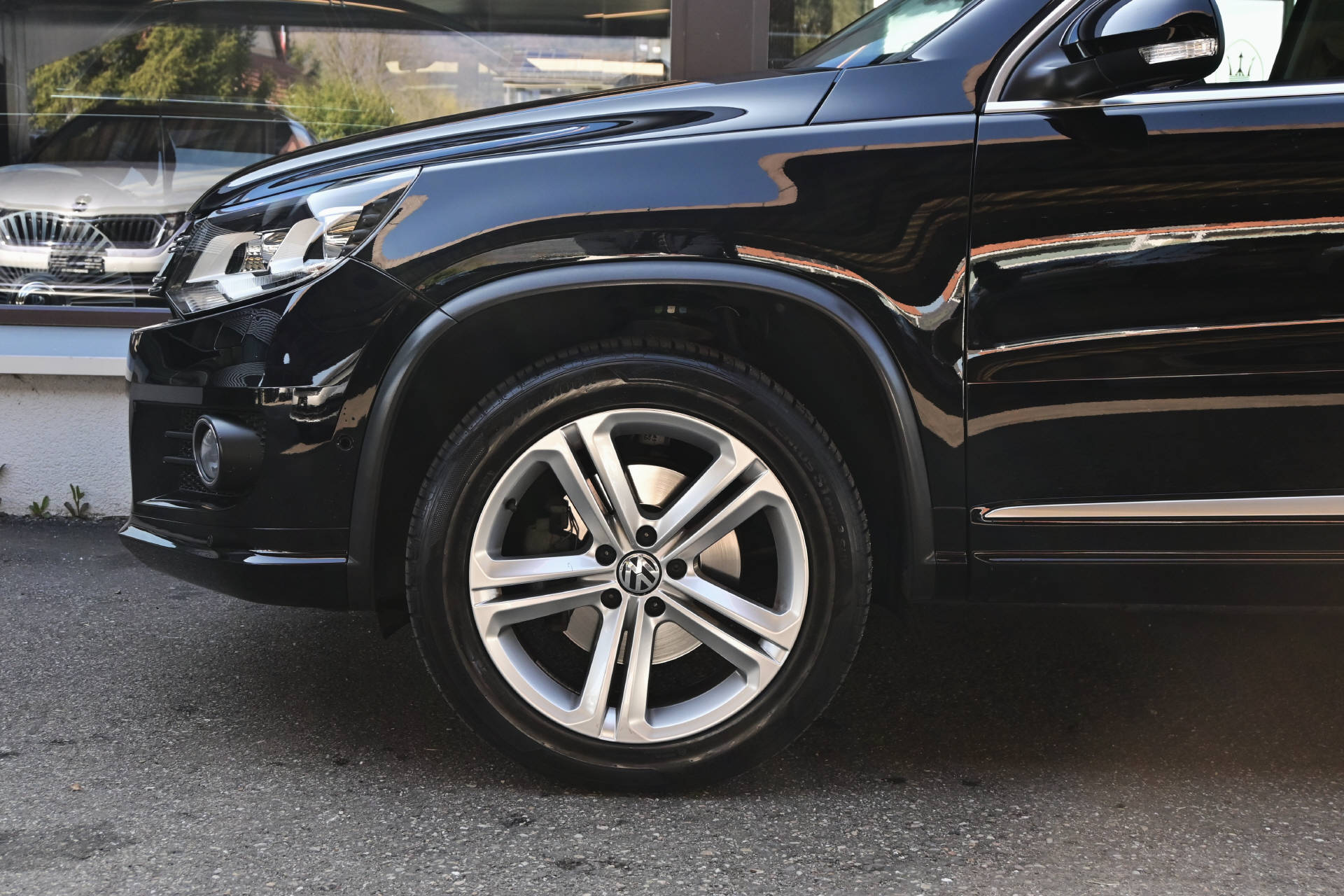 VW Tiguan 2.0 TSI 180 R-Line DSG-image-5