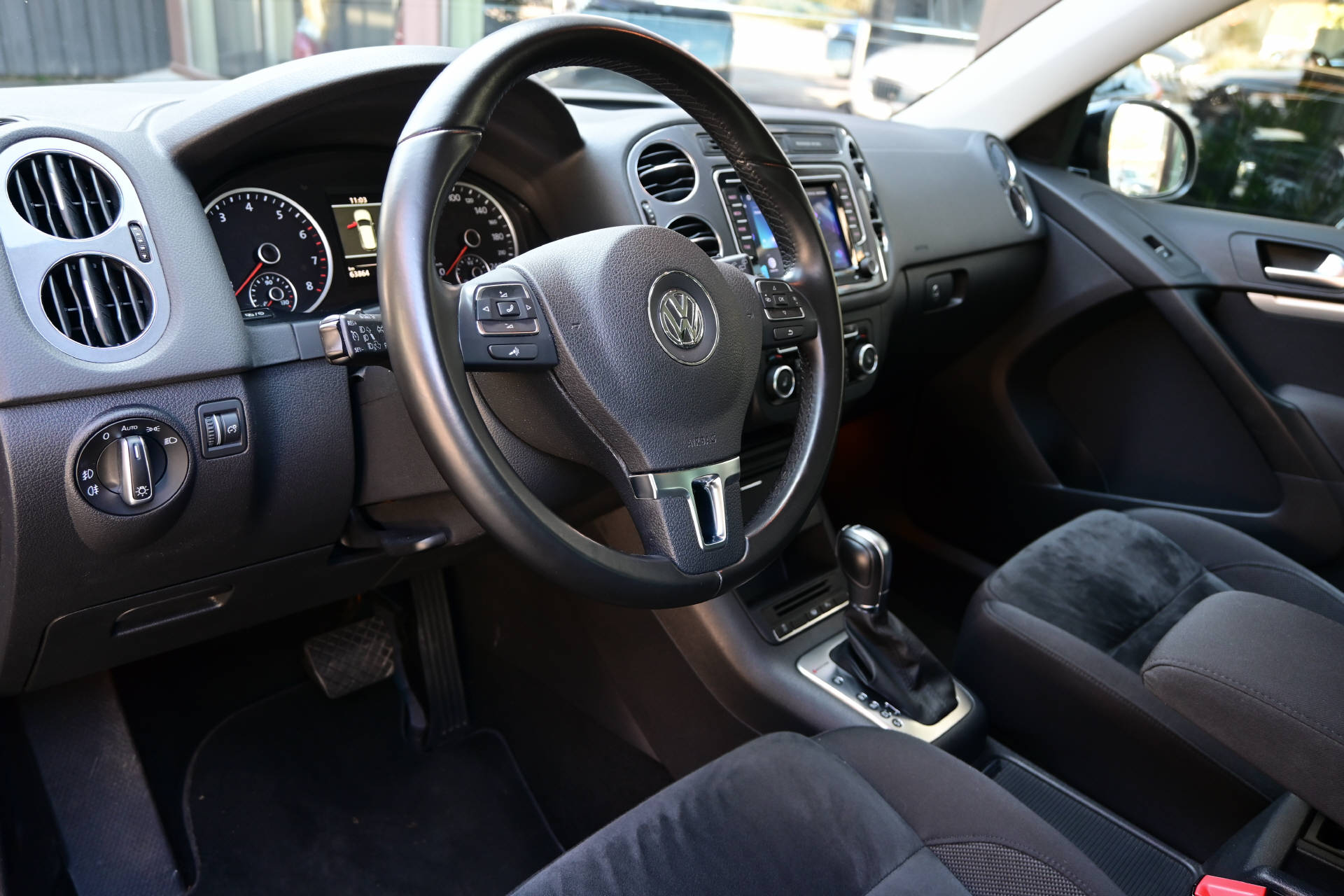 VW Tiguan 2.0 TSI 180 R-Line DSG-image-10