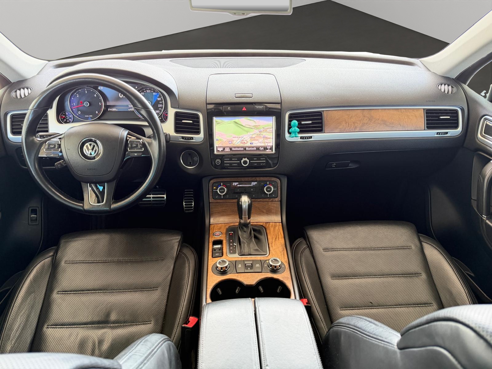 VW Touareg 4.2 TDI Tiptronic-image-8