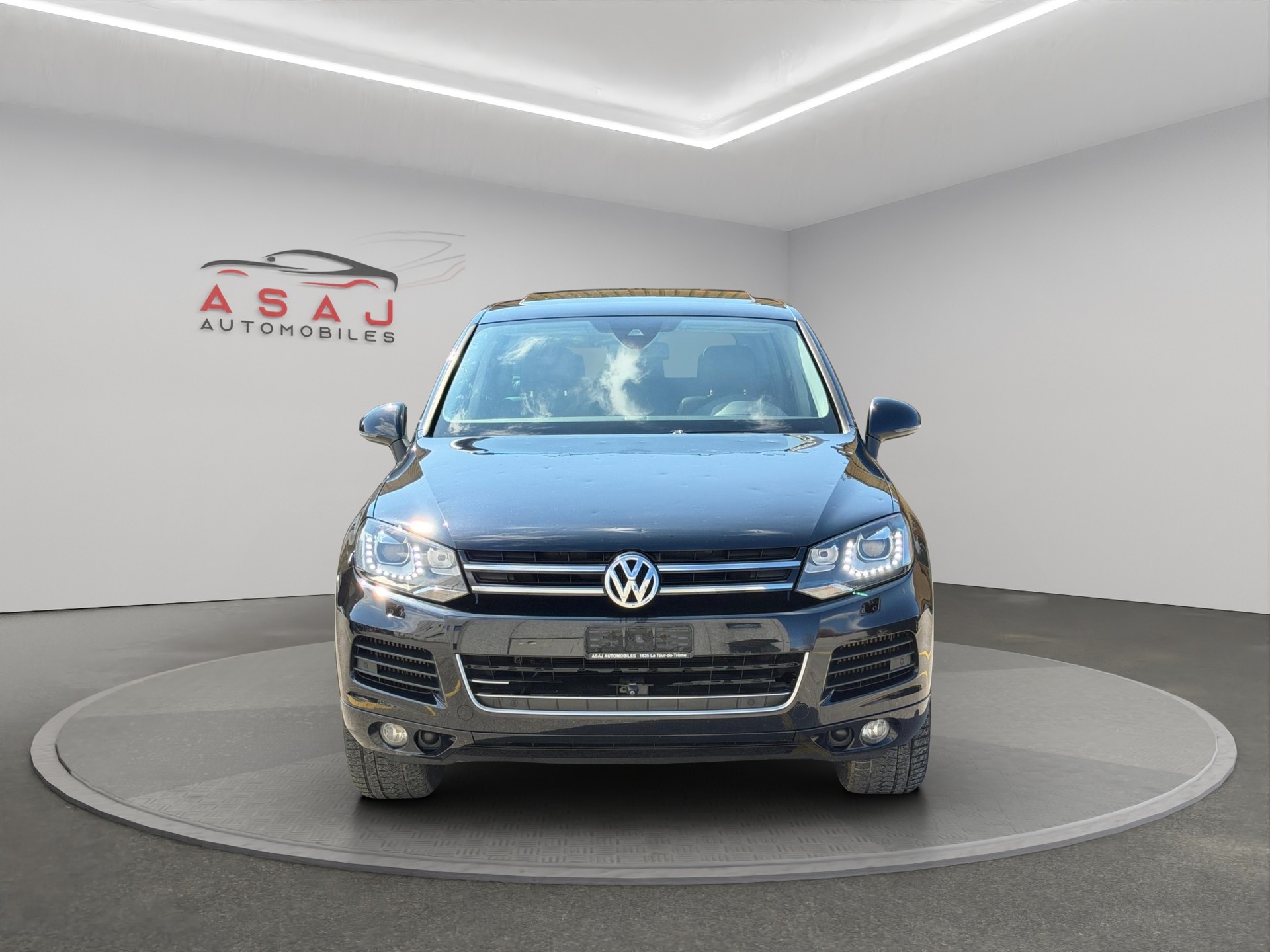 VW Touareg 4.2 TDI Tiptronic-image-1