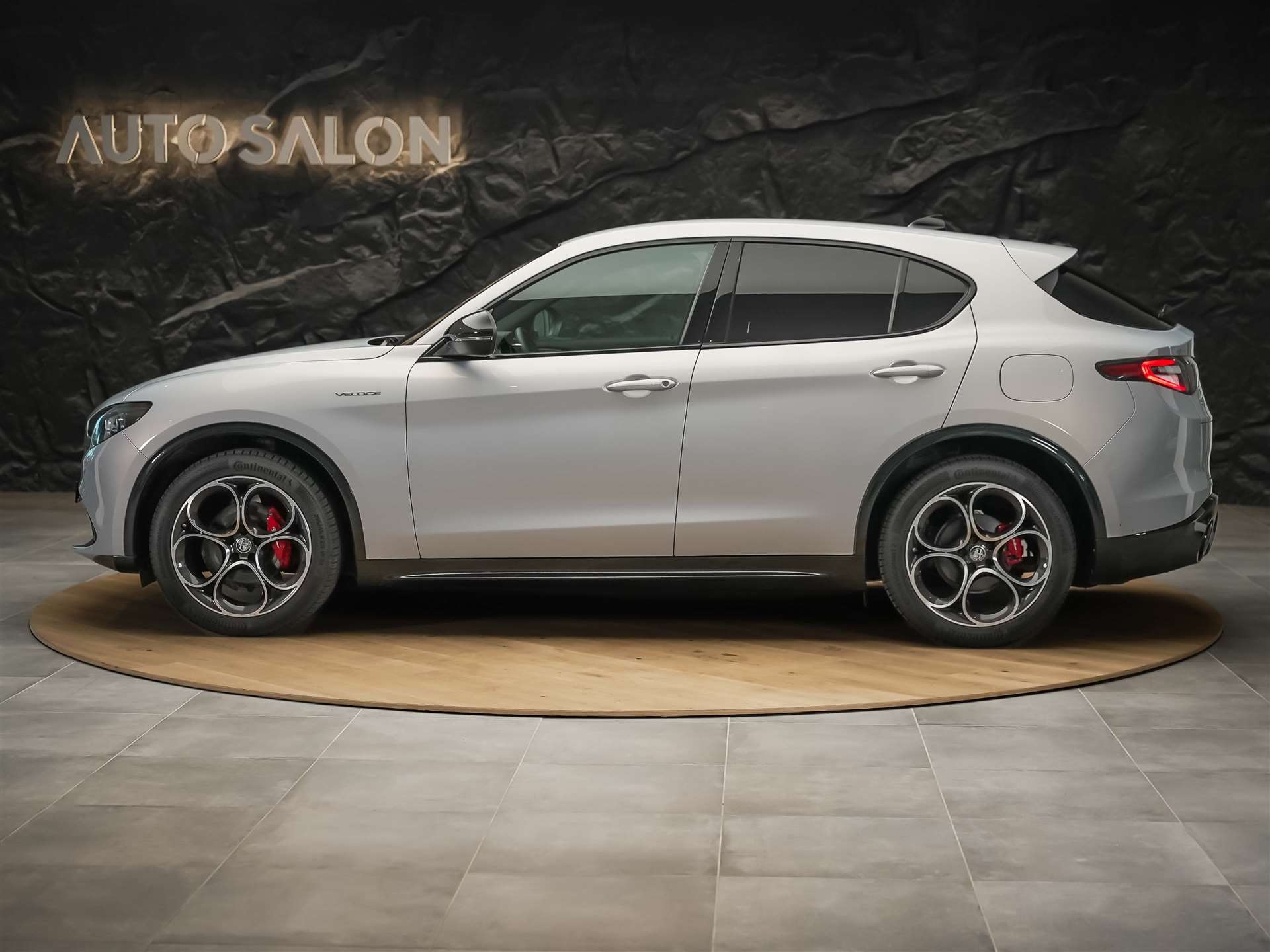 ALFA ROMEO Stelvio 2.2 JTDM Veloce Q4 AT8 *Facelift*Werksgarantie*Assistenten*-showroom-element-1