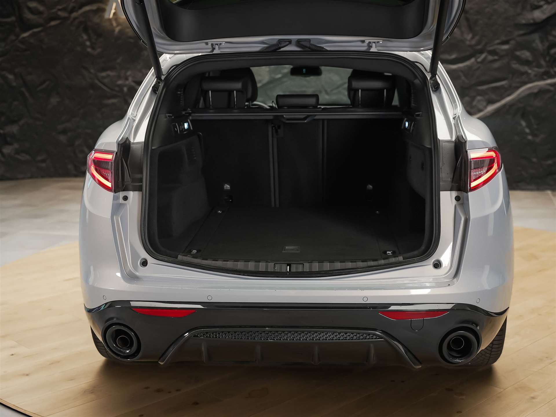 ALFA ROMEO Stelvio 2.2 JTDM Veloce Q4 AT8 *Facelift*Werksgarantie*Assistenten*-image-39