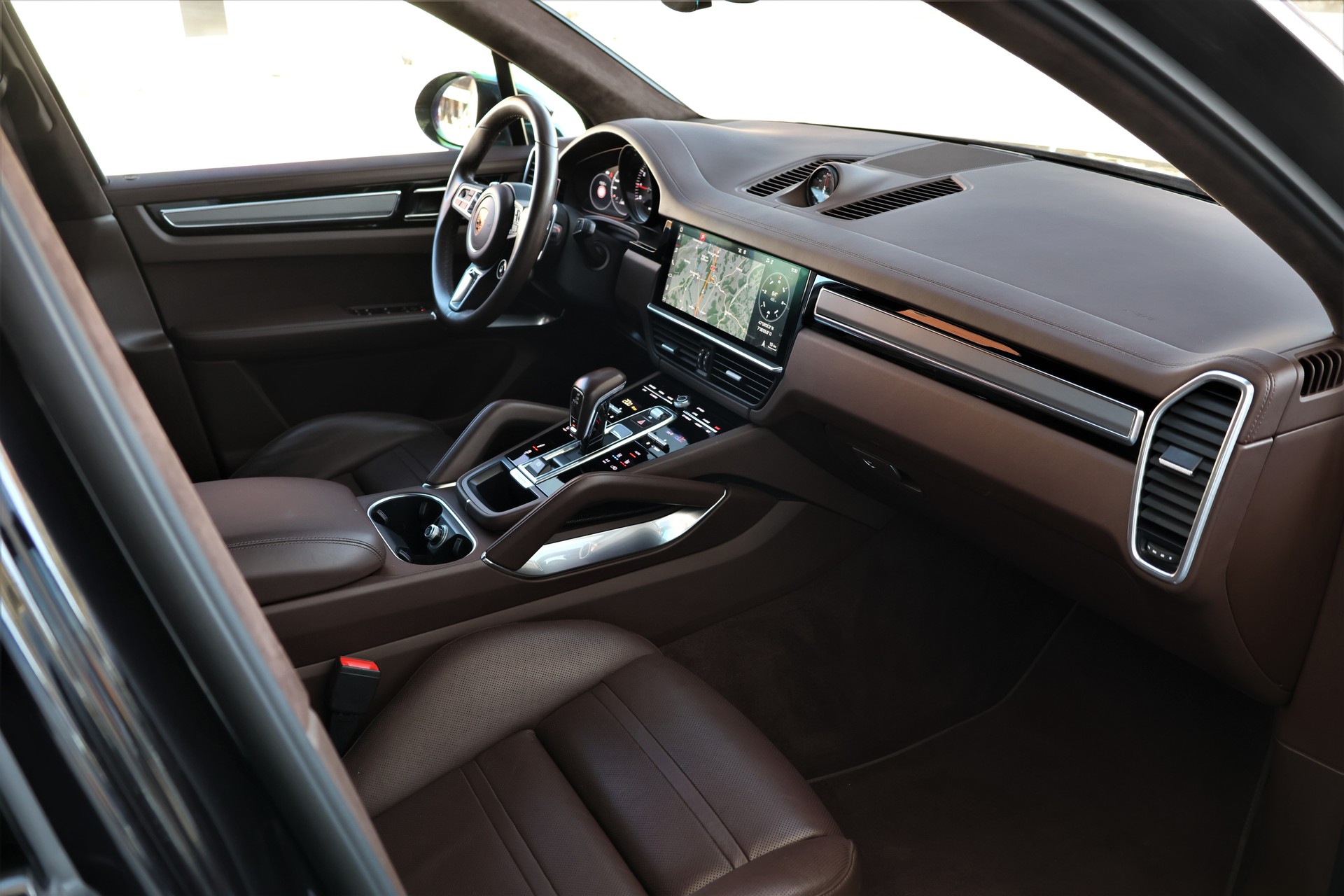 PORSCHE Cayenne Turbo (CH) 550PS „Approved bis 07/027“-image-17