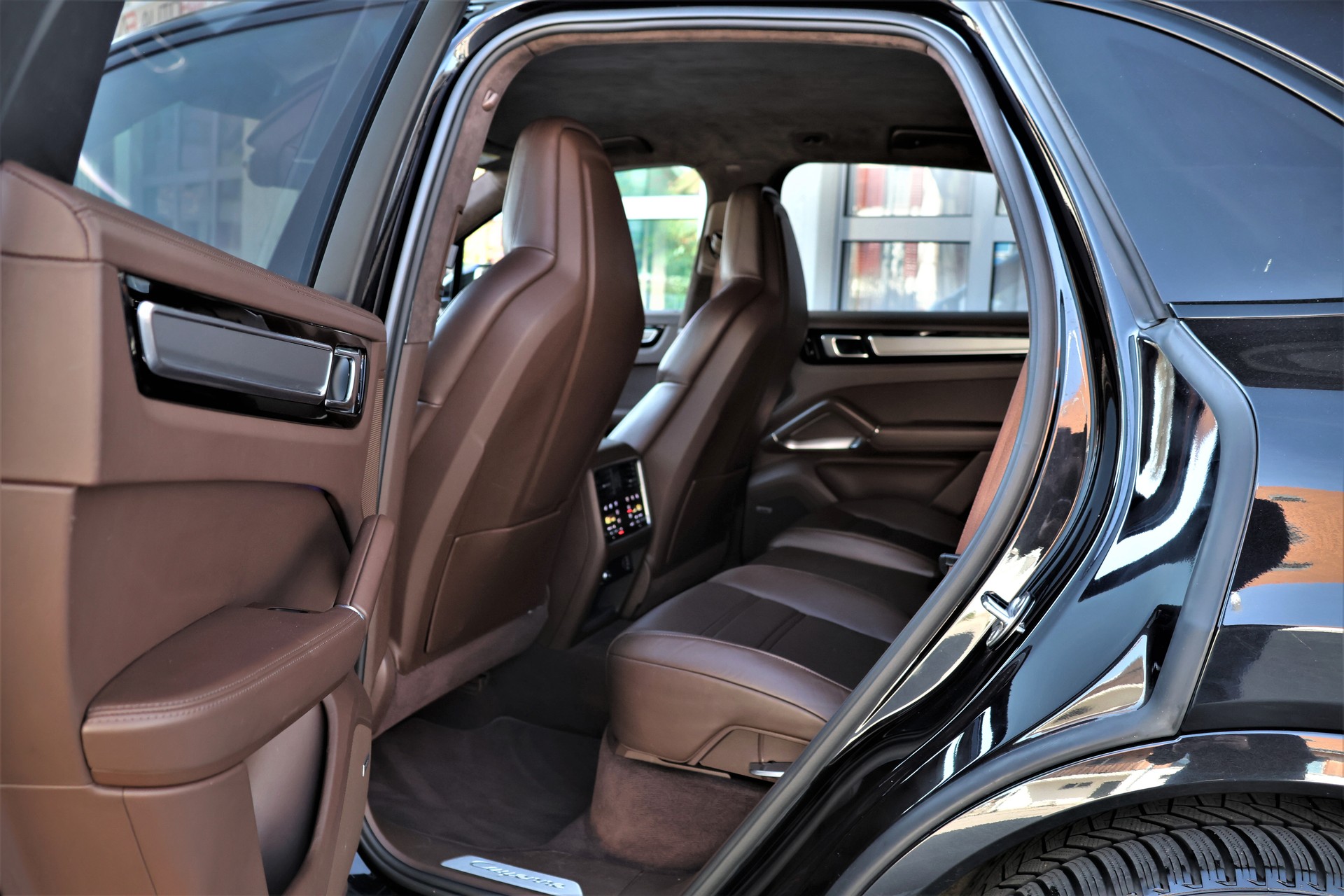 PORSCHE Cayenne Turbo (CH) 550PS „Approved bis 07/027“-image-11