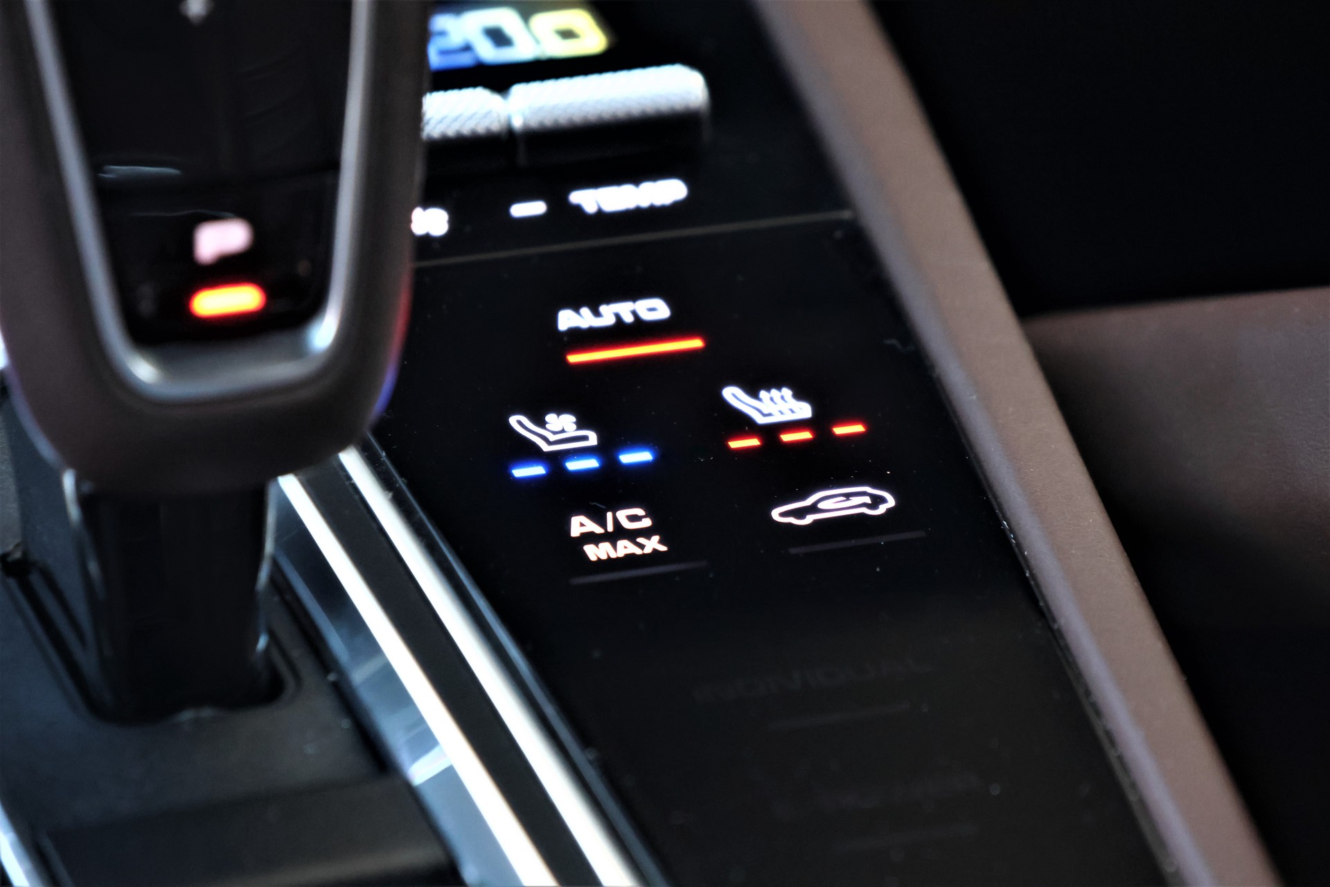 PORSCHE Cayenne Turbo (CH) 550PS „Approved bis 07/027“-image-16