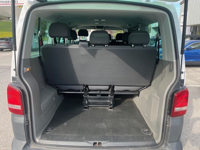 VW T5 Caravelle Trendline 2.0 TDI CR 4Motion-image-4