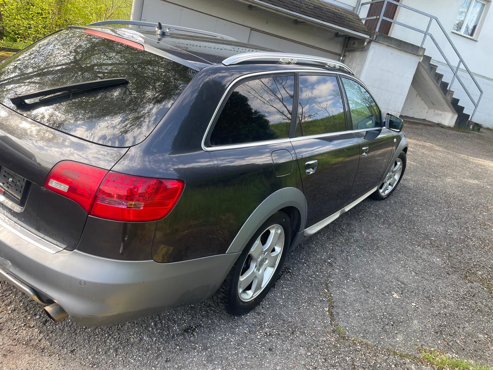 AUDI A6 allroad 3.2 FSI quattro-image-9
