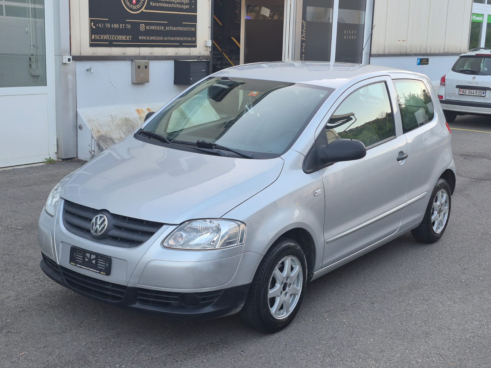 VW Fox 1.2-showroom-element-1