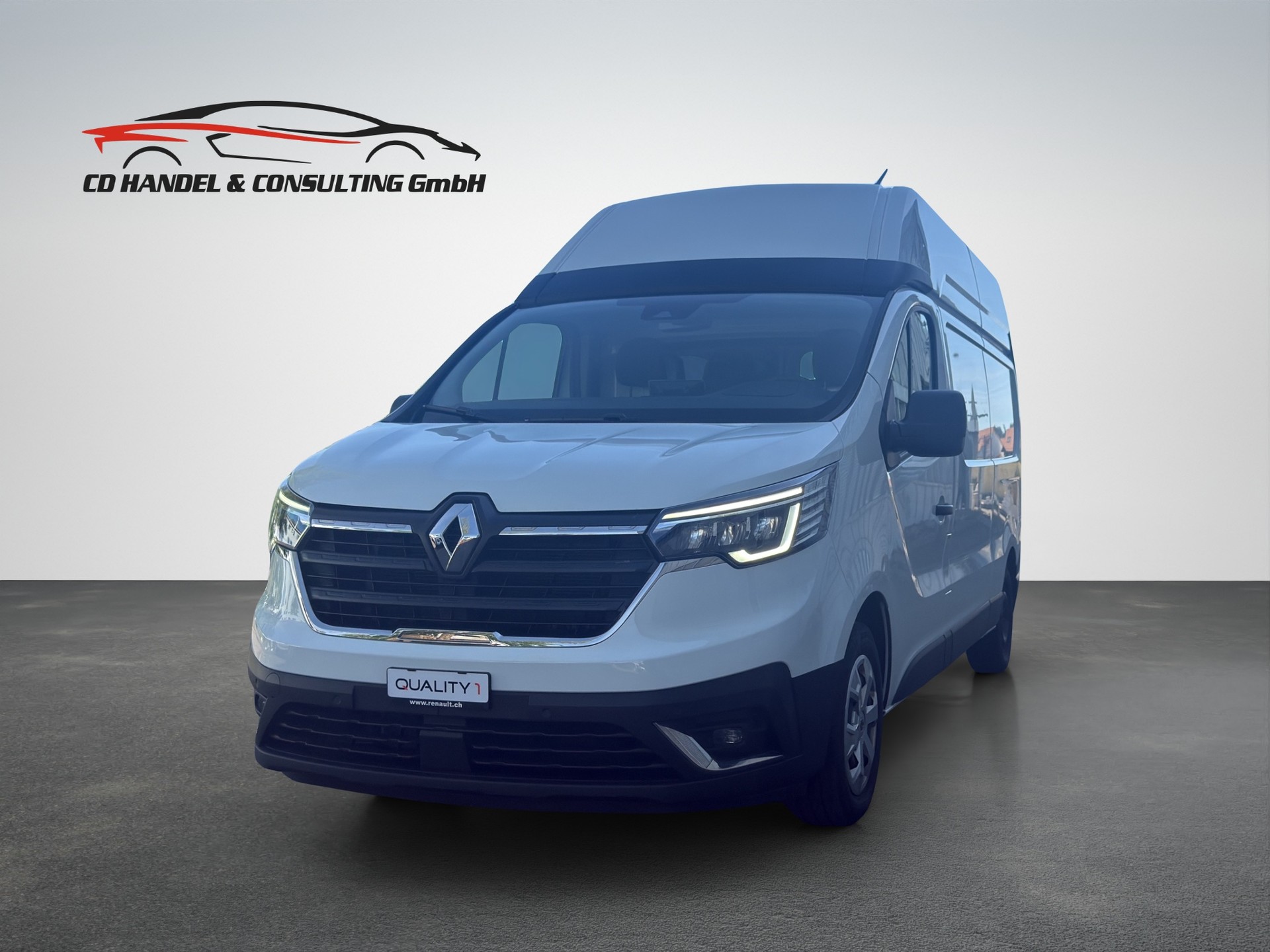 RENAULT Trafic 2.0 Blue dCi 150 Business L2H2 EN-image-2