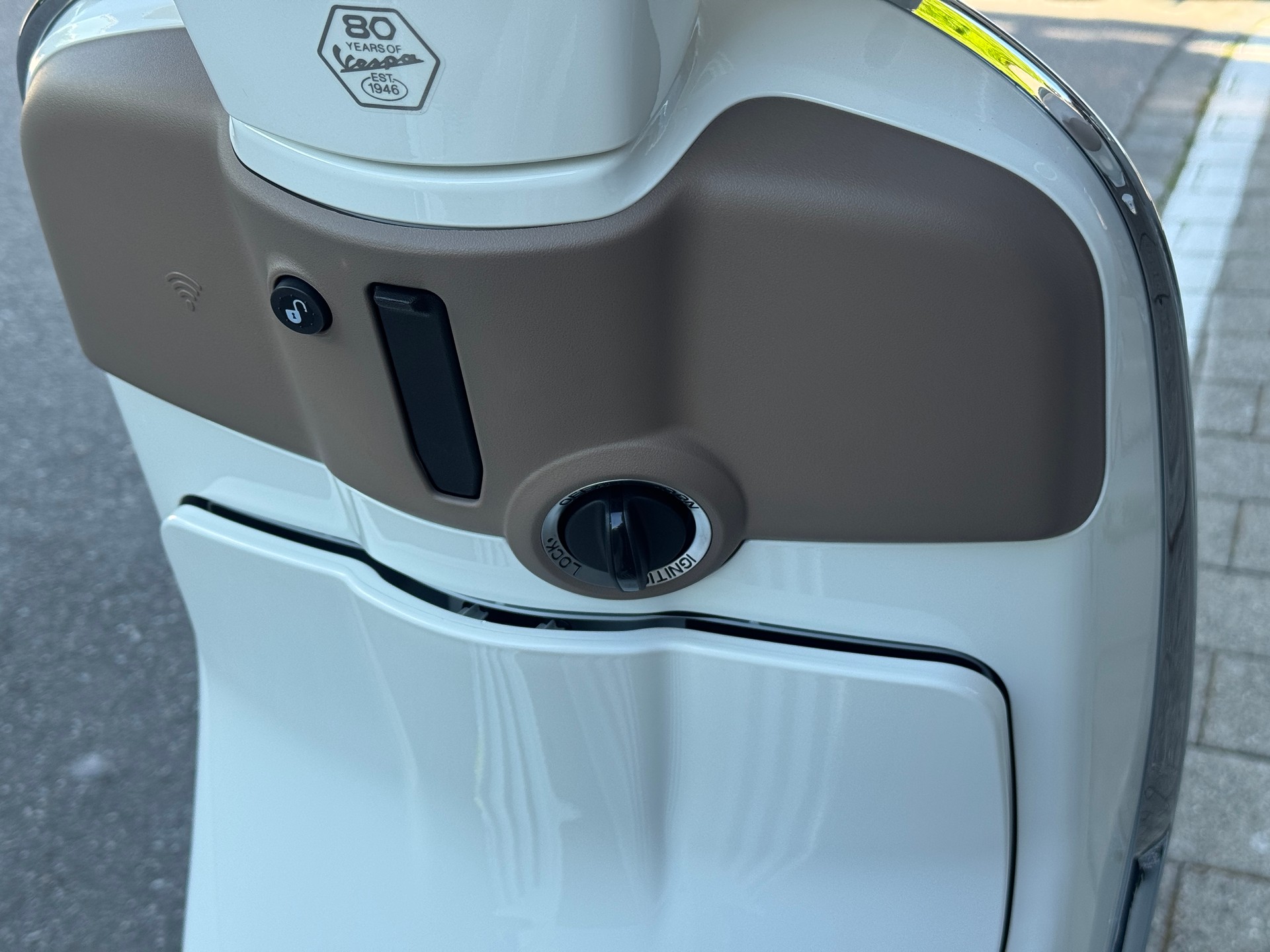 PIAGGIO Vespa 125 Primavera S 2026 Keyless Go & LCD Display-image-7