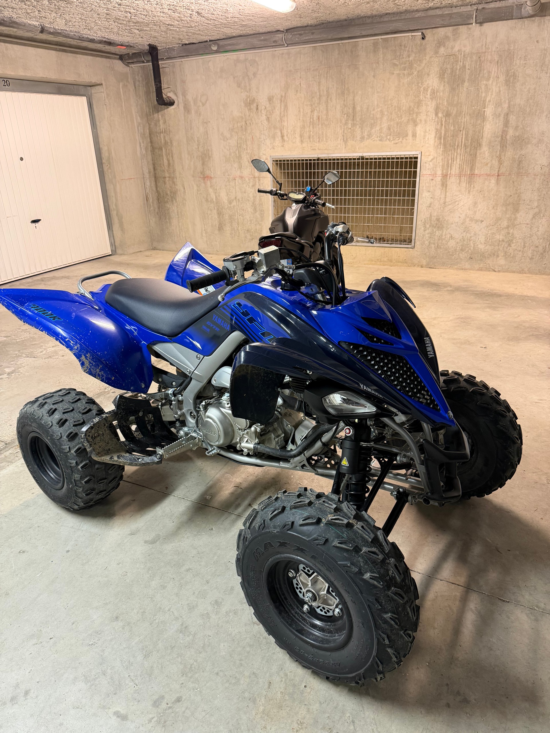 YAMAHA YFM 700 R Swiss Raptor Edition-image-3