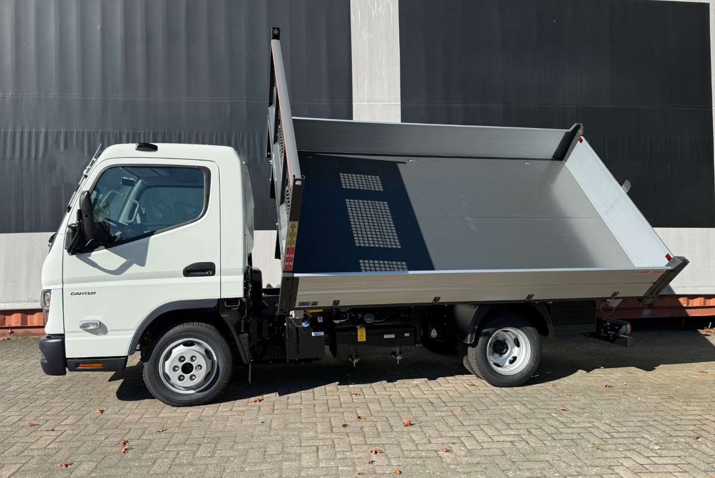 MITSUBISHI FUSO 3C15 Dreiseitenkipper