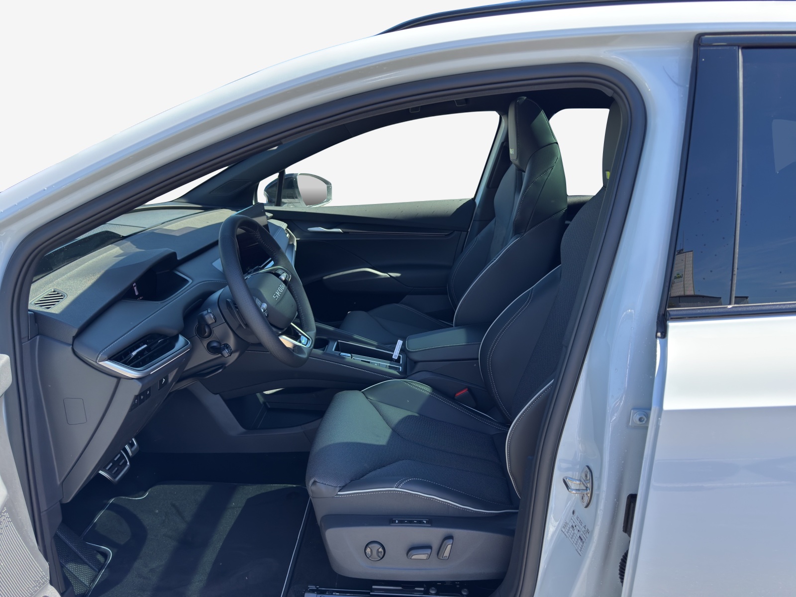 SKODA Enyaq RS-image-7