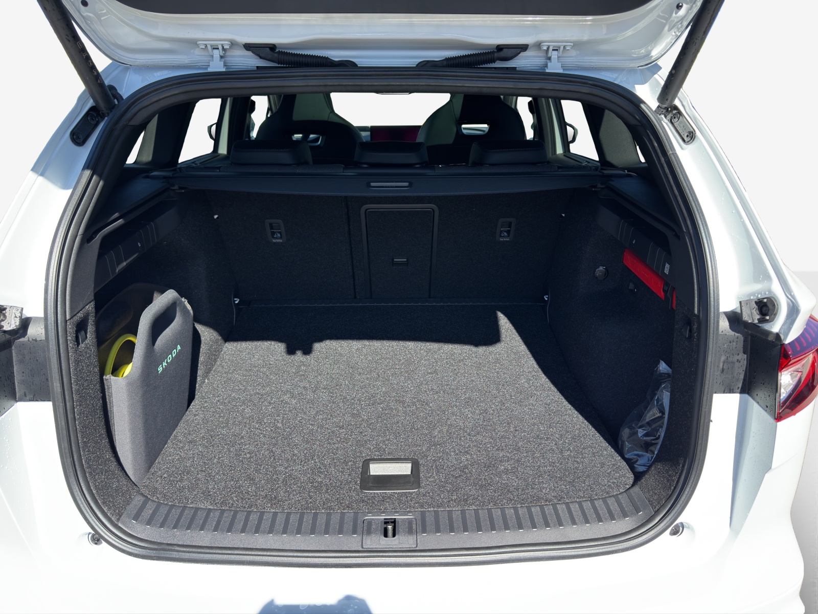 SKODA Enyaq RS-image-12
