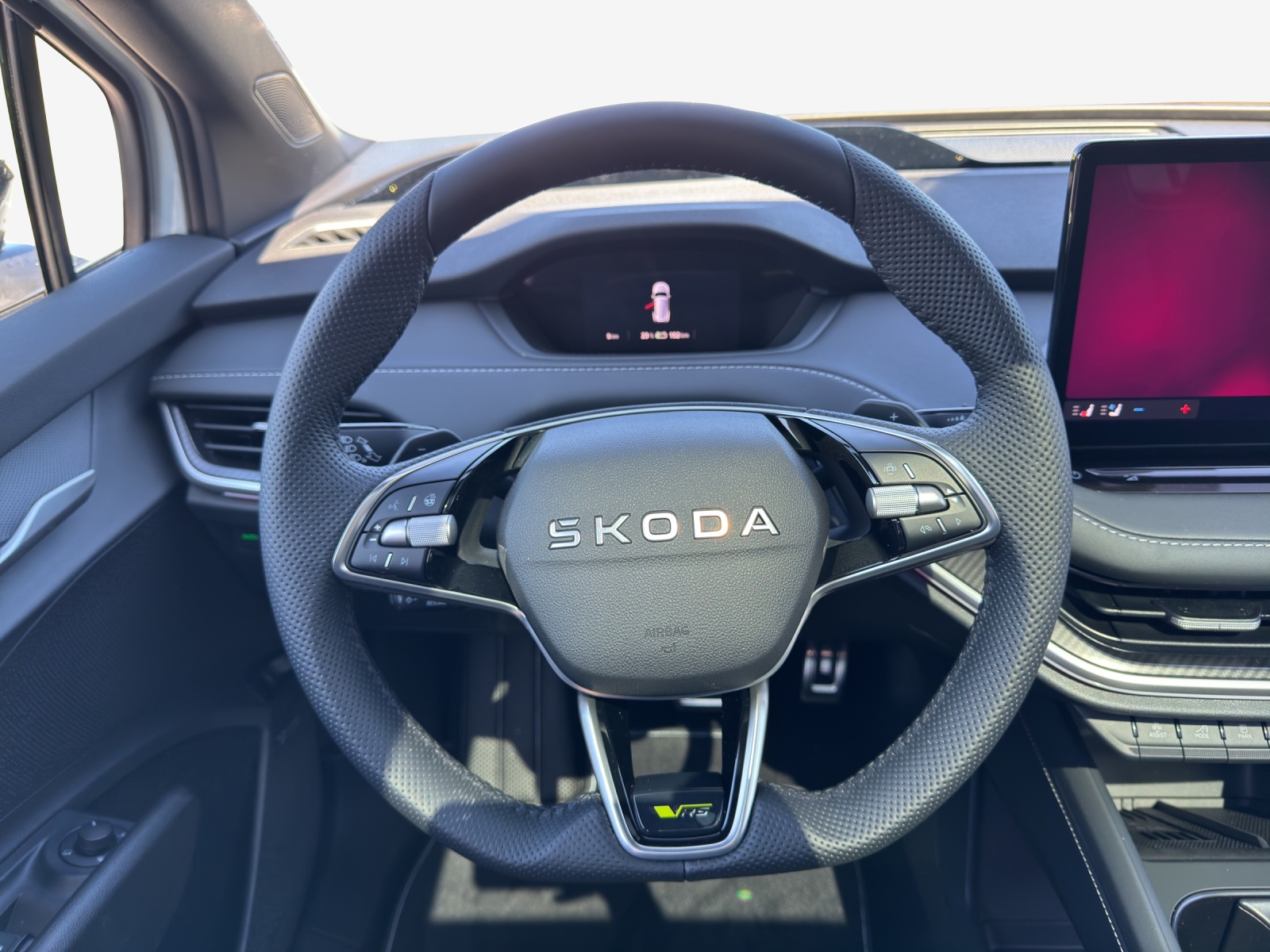 SKODA Enyaq RS-image-9