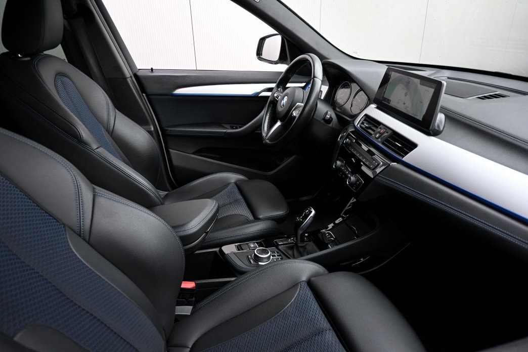BMW X1 sDrive 18i Steptronic M Sport DSK-image-4