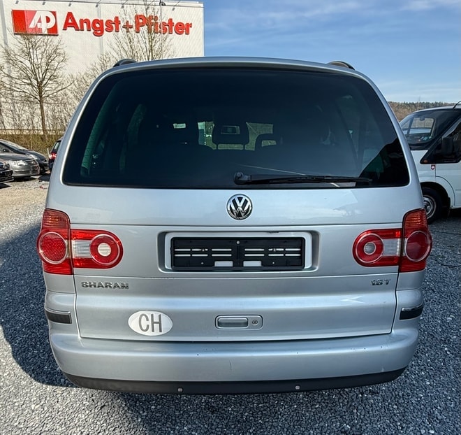 VW Sharan 1.8 T Comfortline Automatic-image-6