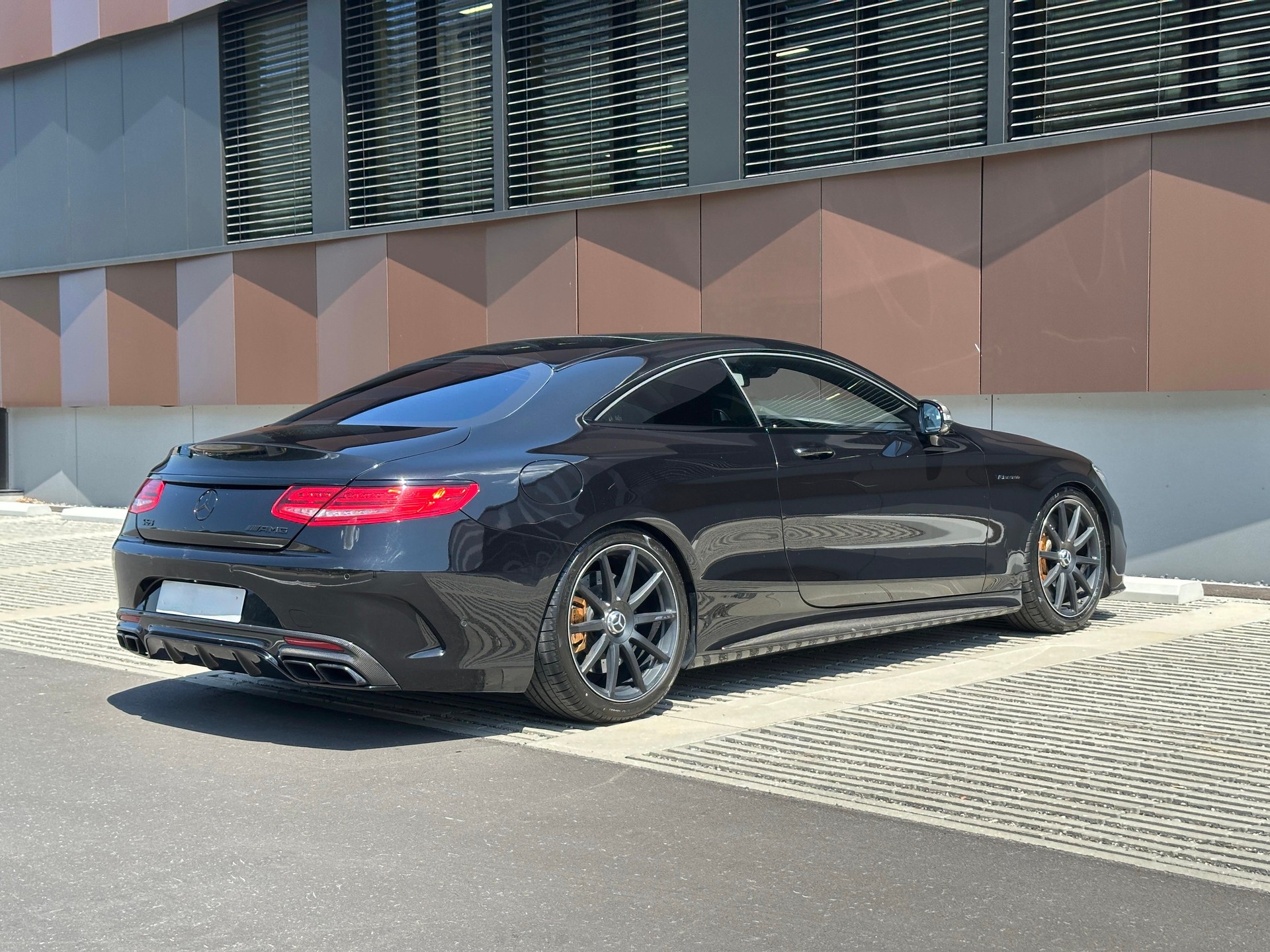 MERCEDES-BENZ S 63 AMG Coupé 4Matic Speedshift MCT *Carbon Paket* *Burmester High-End*-image-5