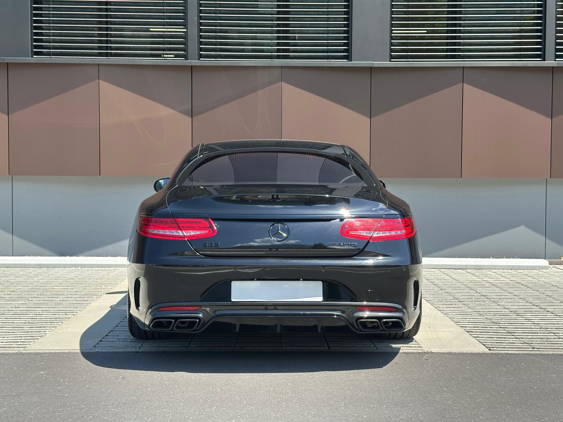 MERCEDES-BENZ S 63 AMG Coupé 4Matic Speedshift MCT *Carbon Paket* *Burmester High-End*-image-4