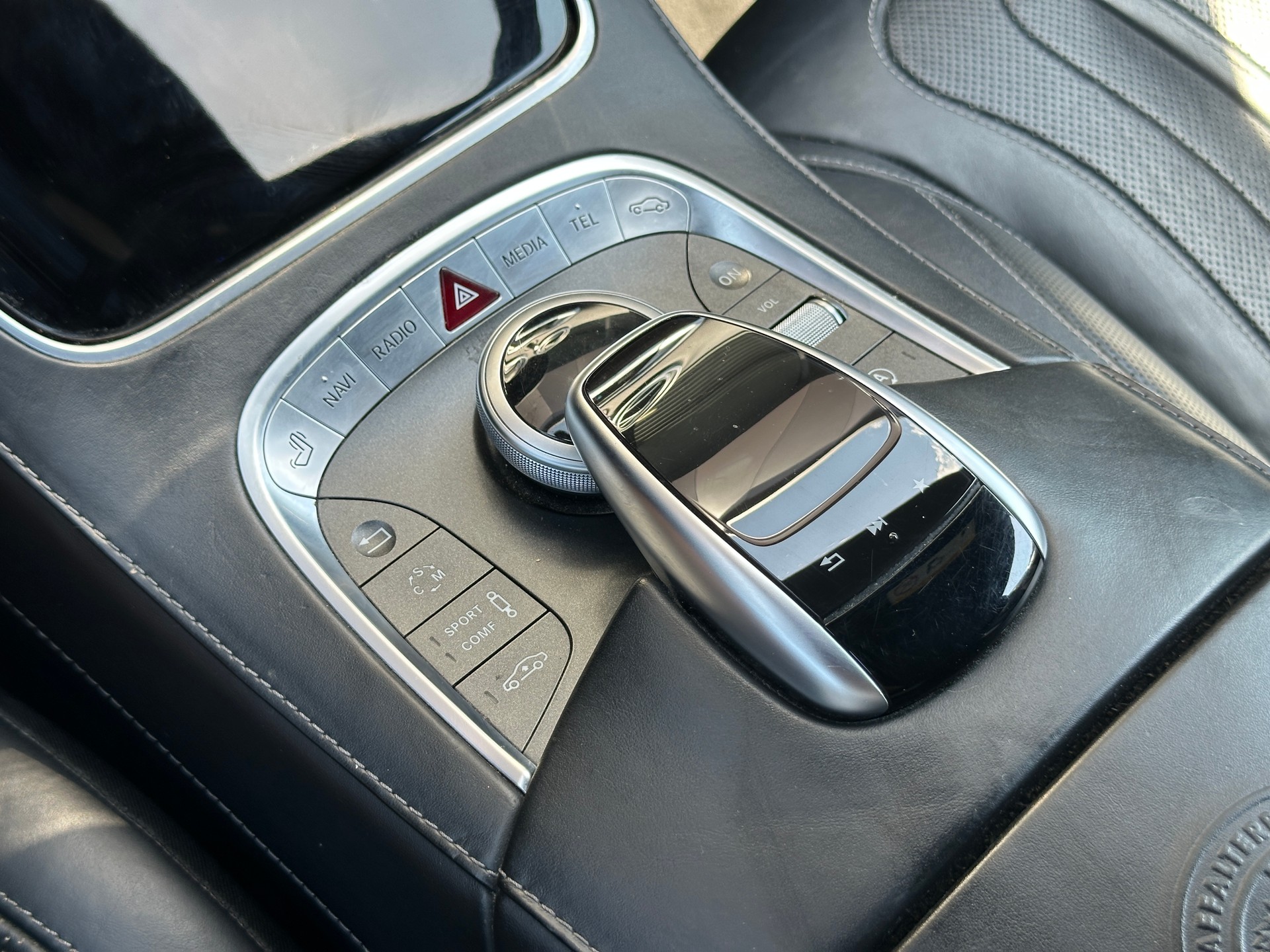 MERCEDES-BENZ S 63 AMG Coupé 4Matic Speedshift MCT *Carbon Paket* *Burmester High-End*-image-18