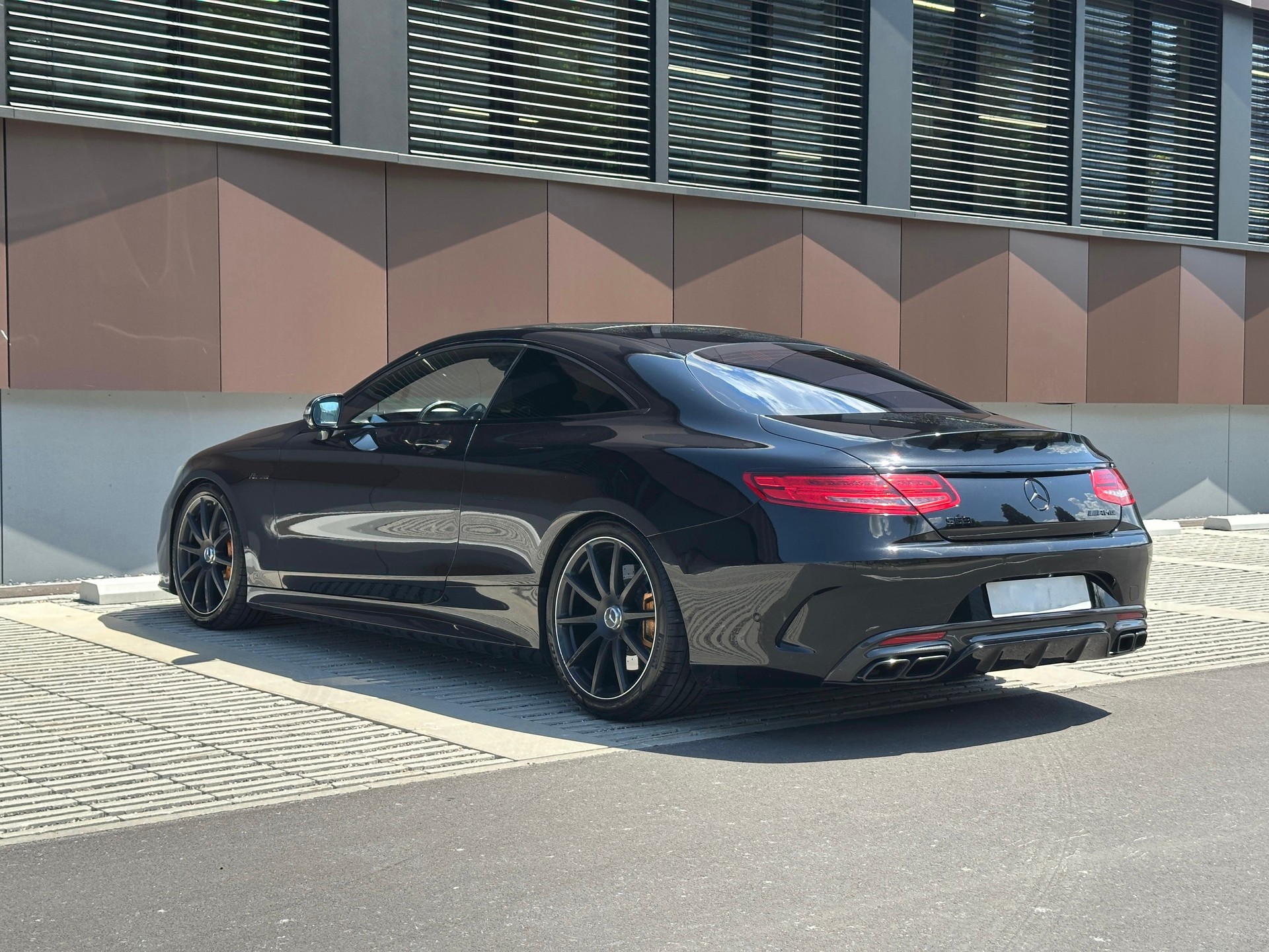MERCEDES-BENZ S 63 AMG Coupé 4Matic Speedshift MCT *Carbon Paket* *Burmester High-End*-showroom-element-3