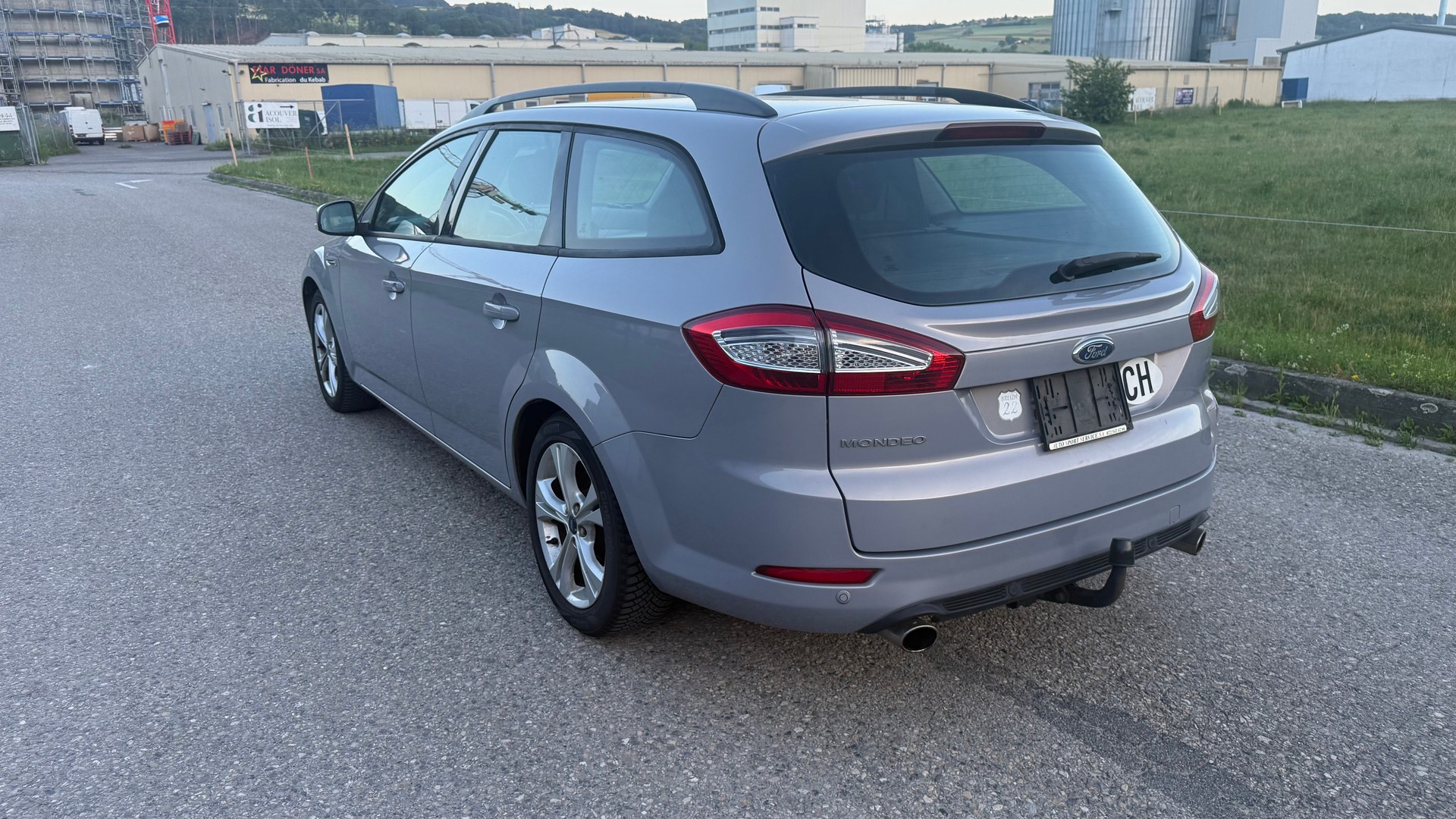 FORD Mondeo 2.0 EcoBoost SCTi Titanium PowerShift-image-4