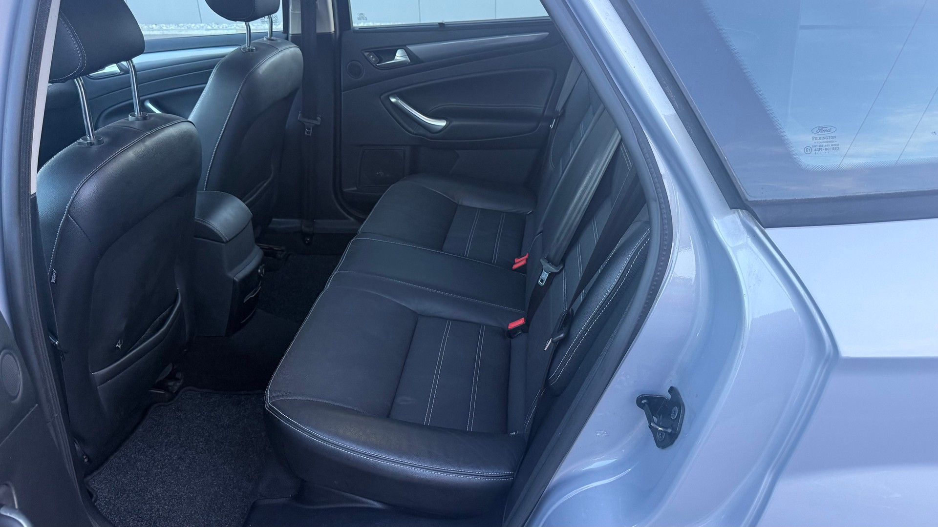 FORD Mondeo 2.0 EcoBoost SCTi Titanium PowerShift-image-9