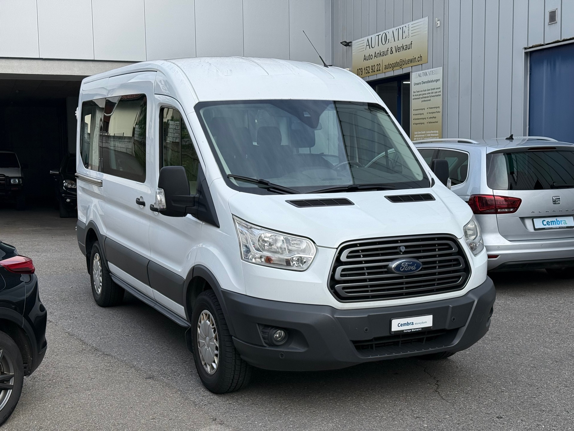 FORD Transit Combi 350 L2 Trend 4WD-image-2