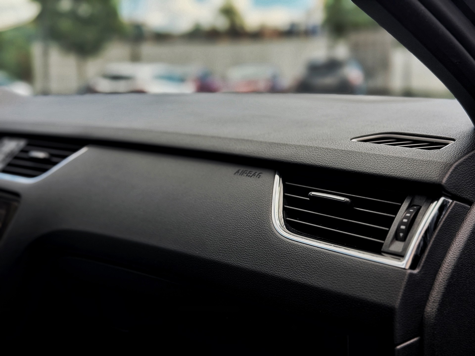 SKODA Octavia Combi 2.0 TSI RS Value DSG-image-29