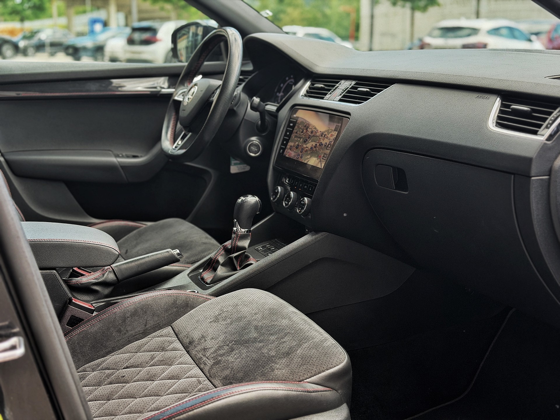 SKODA Octavia Combi 2.0 TSI RS Value DSG-image-22