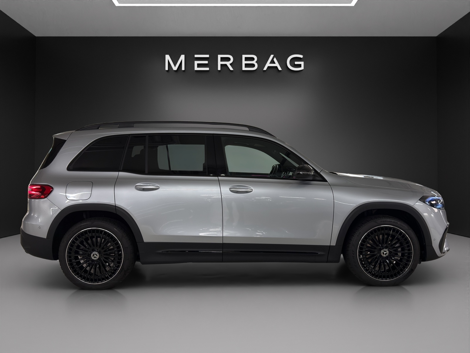 MERCEDES-BENZ EQB 350 66,5 kWh 4Matic Swiss Star-image-7