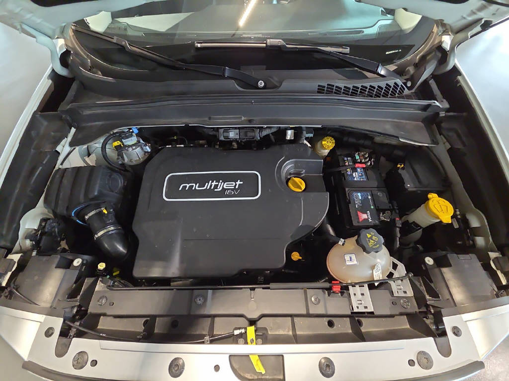 JEEP Renegade 2.0 CRD 140 Limited AWD-image-12