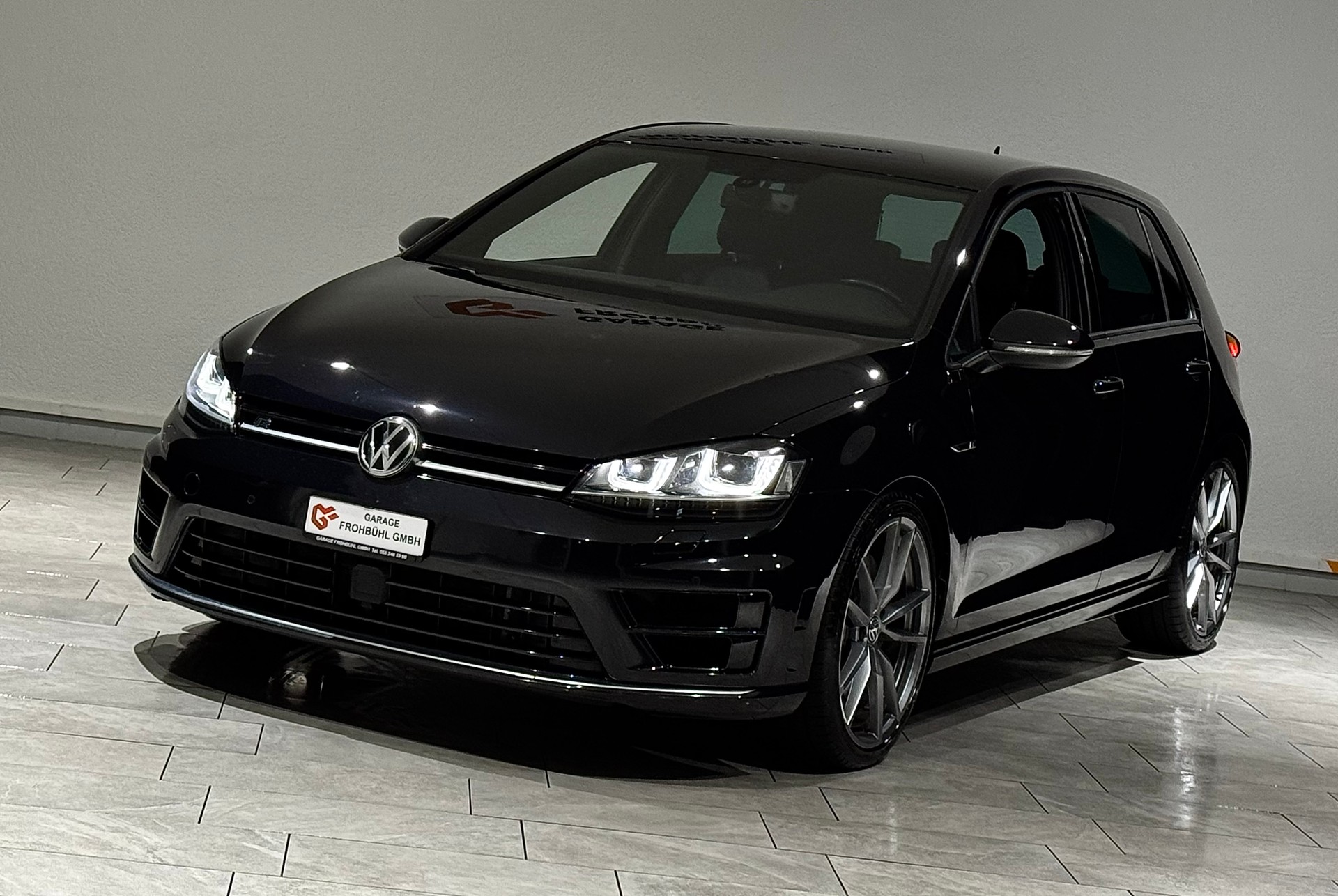 VW Golf 2.0 TSI R 4Motion DSG | CH |