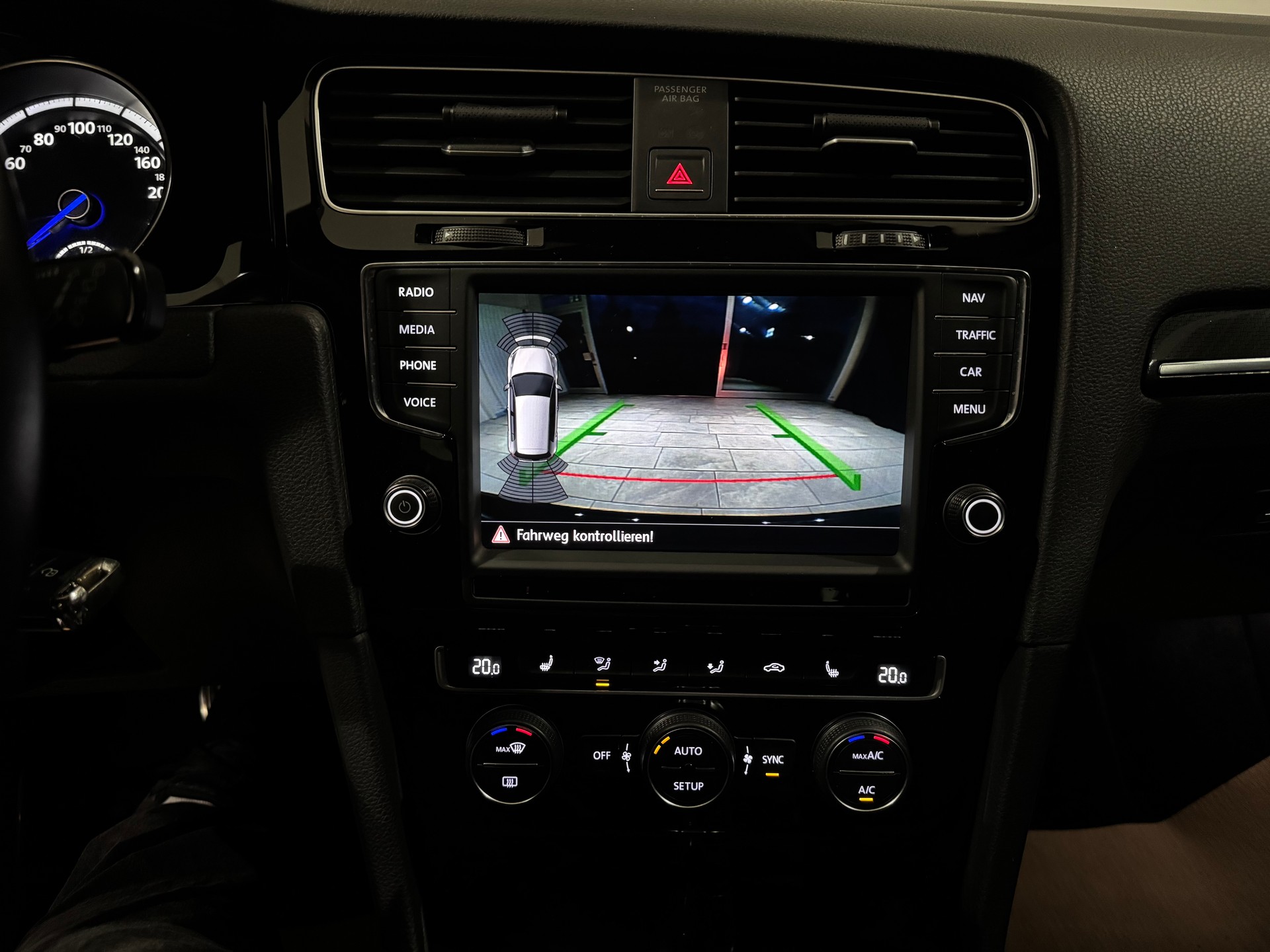 VW Golf 2.0 TSI R 4Motion DSG | CH |-image-14
