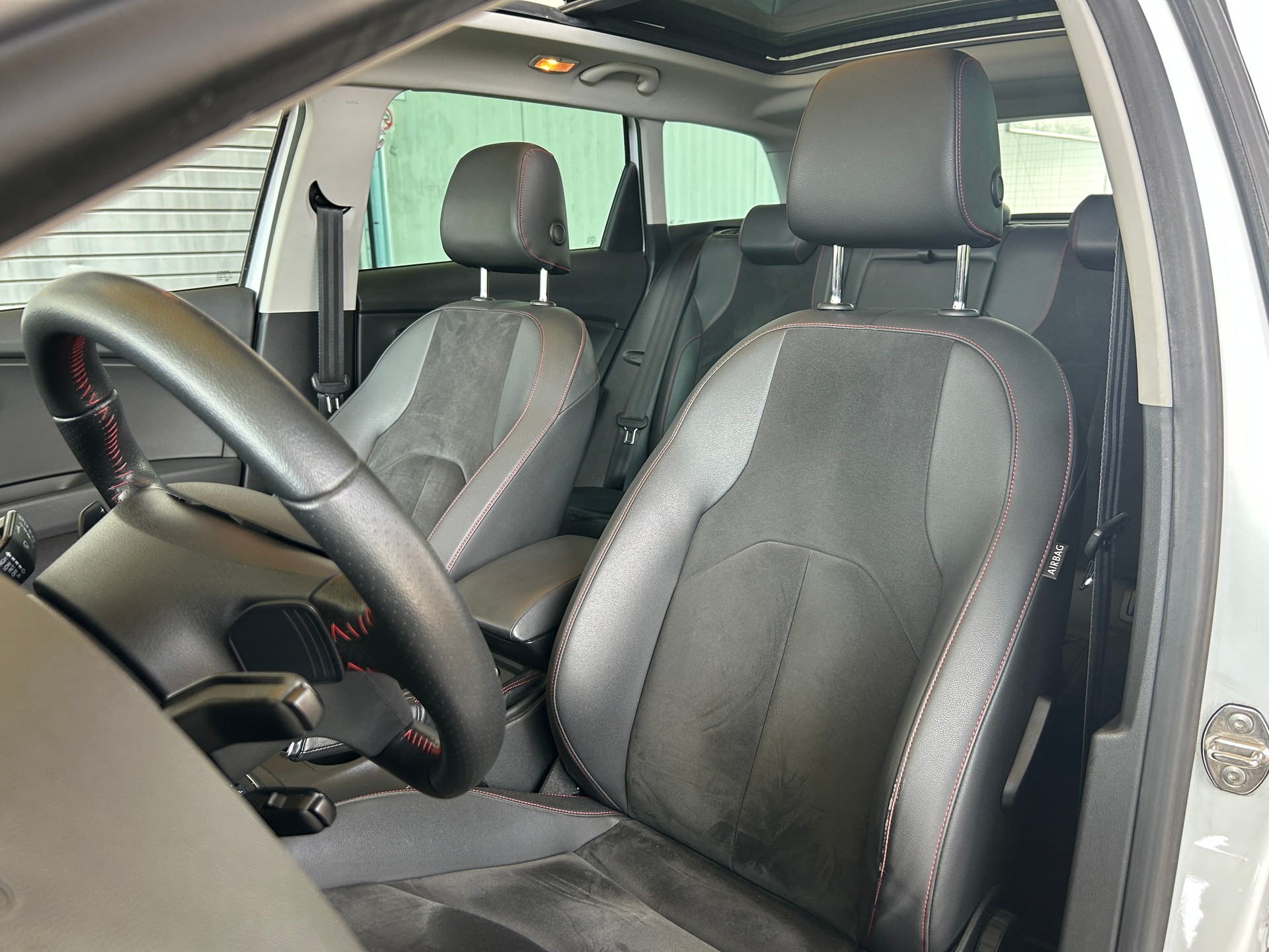 SEAT 1.8 TSI FR DSG-image-3