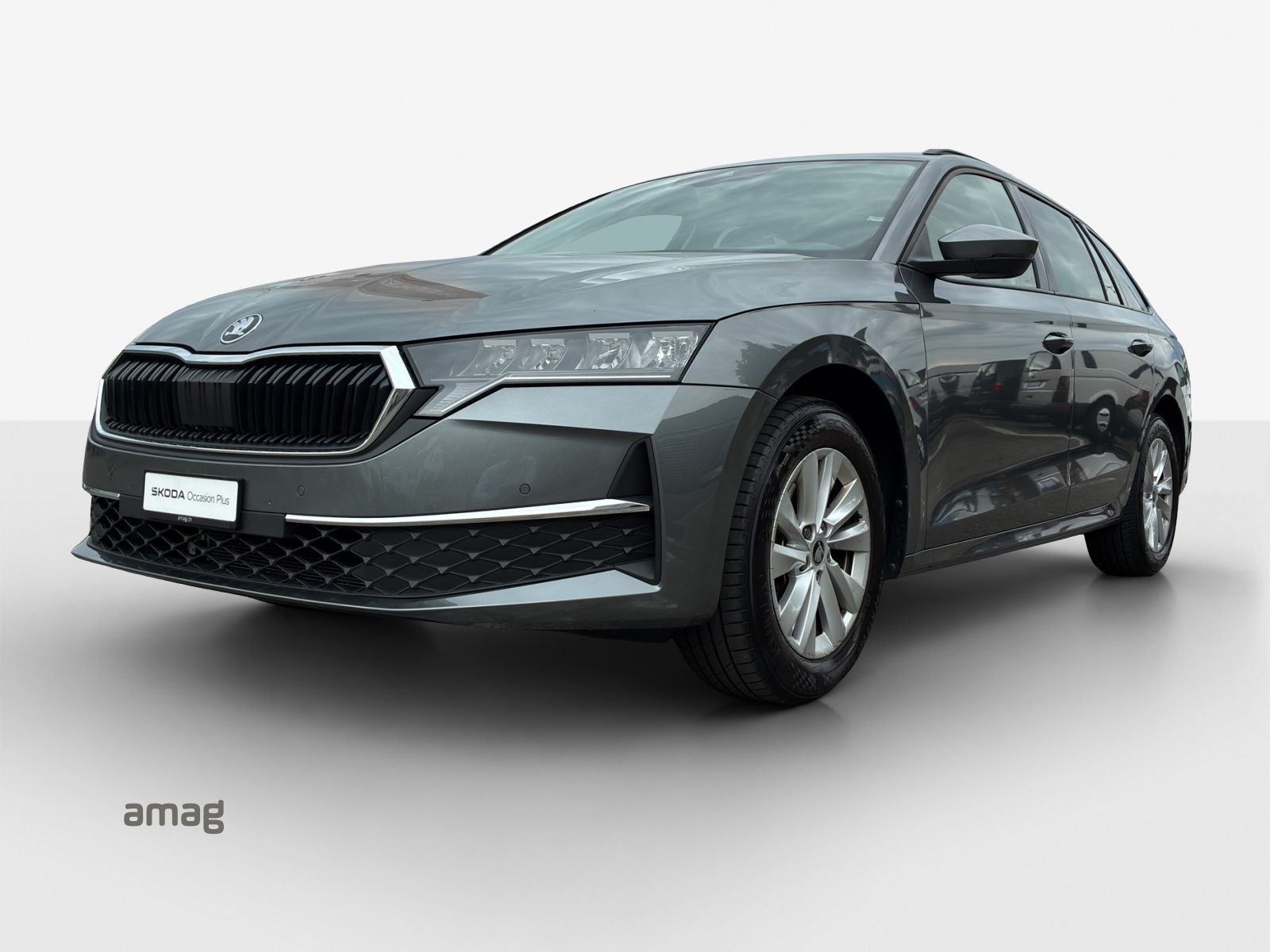 SKODA Octavia Combi 2.0 TDI DSG Selection-image-0