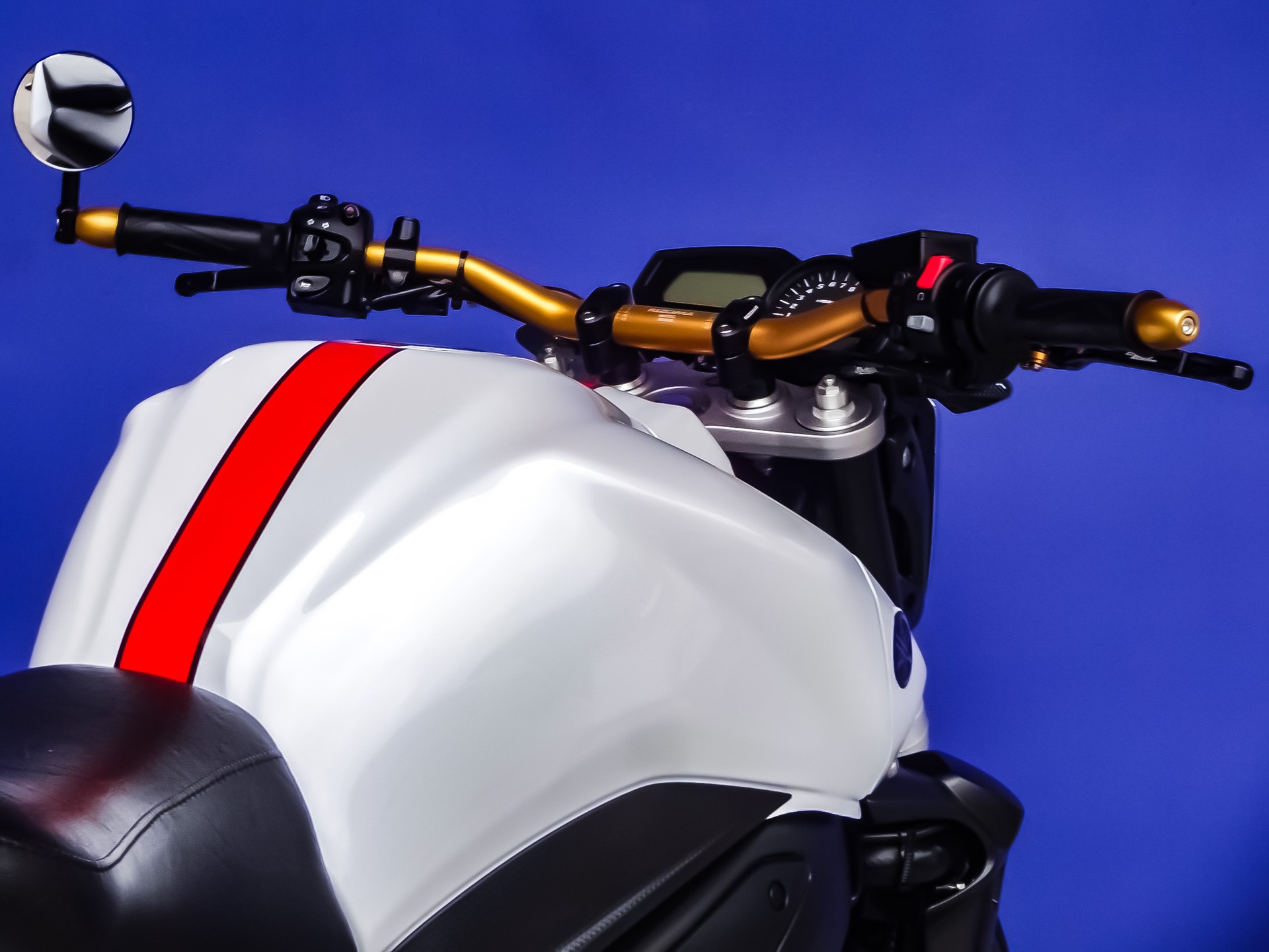 YAMAHA FZ1 N-image-6