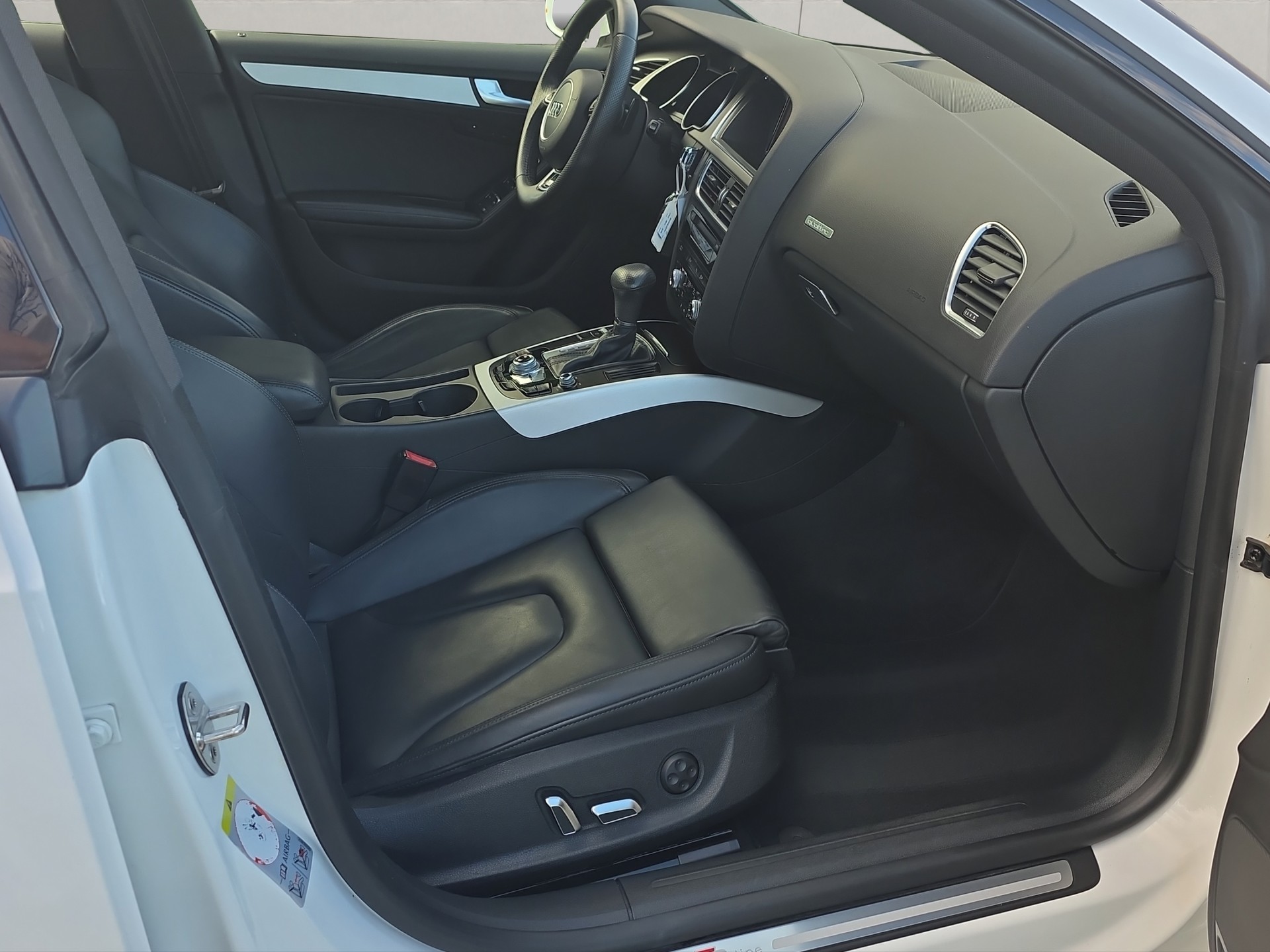 AUDI A5 Sportback 3.0 TDI quattro S-tronic-image-12