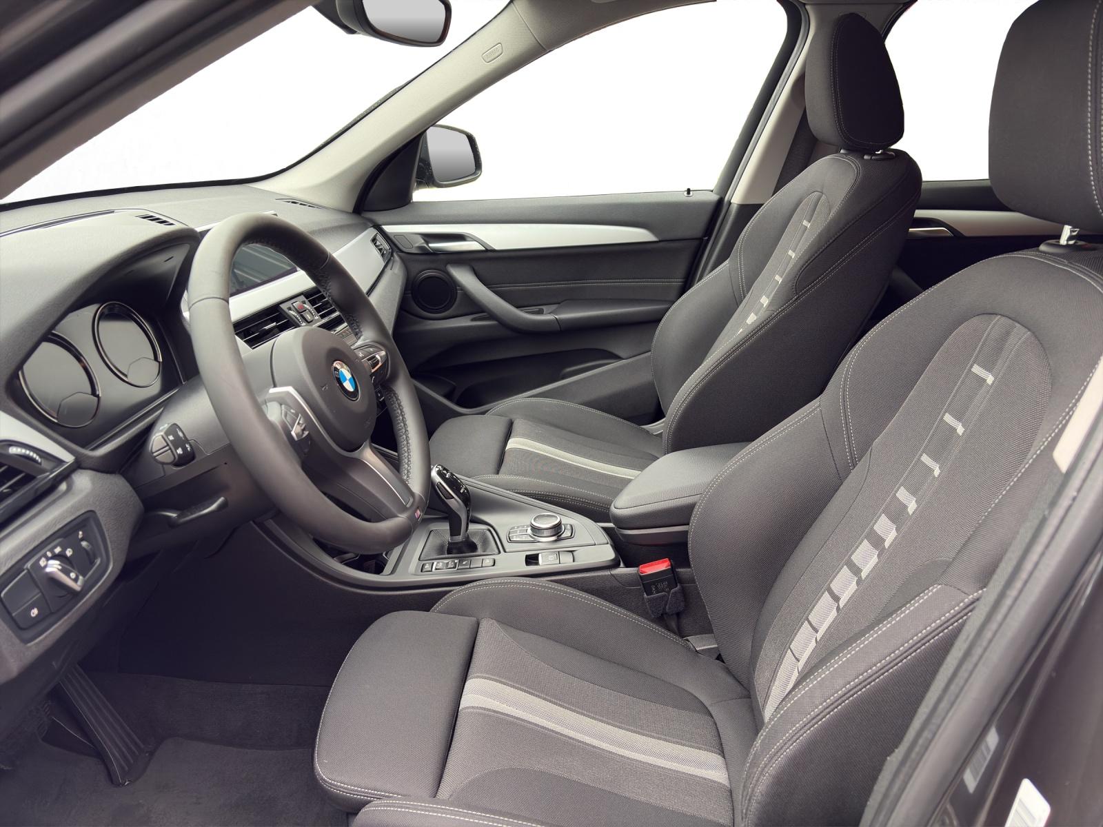 BMW X1 20i xDrive-image-9