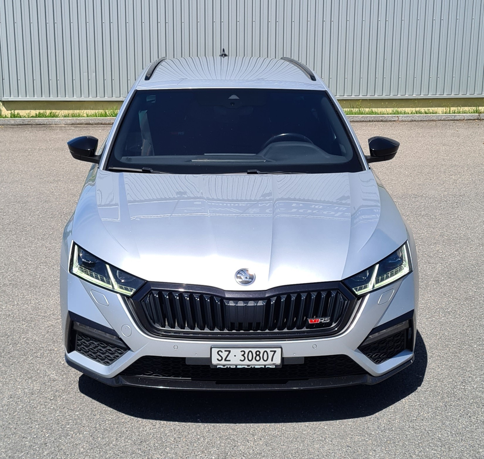 SKODA 2.0 TDI RS 4x4 DSG-image-0