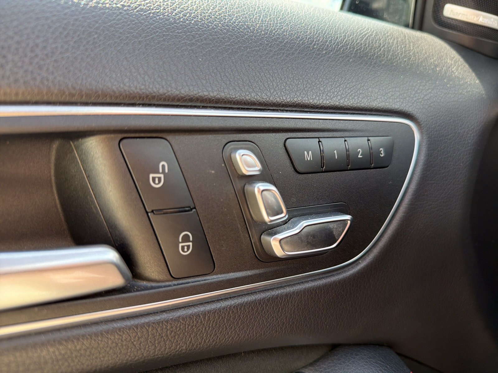 MERCEDES-BENZ GLA 250 AMG Line 4Matic-image-26
