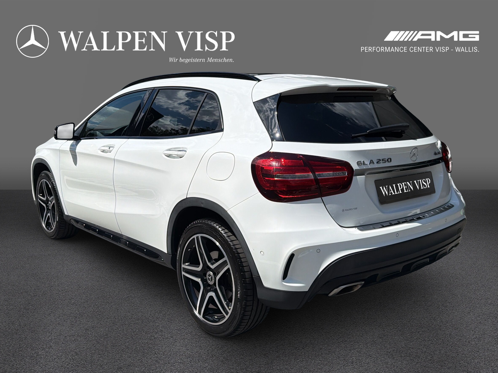 MERCEDES-BENZ GLA 250 AMG Line 4Matic-image-3
