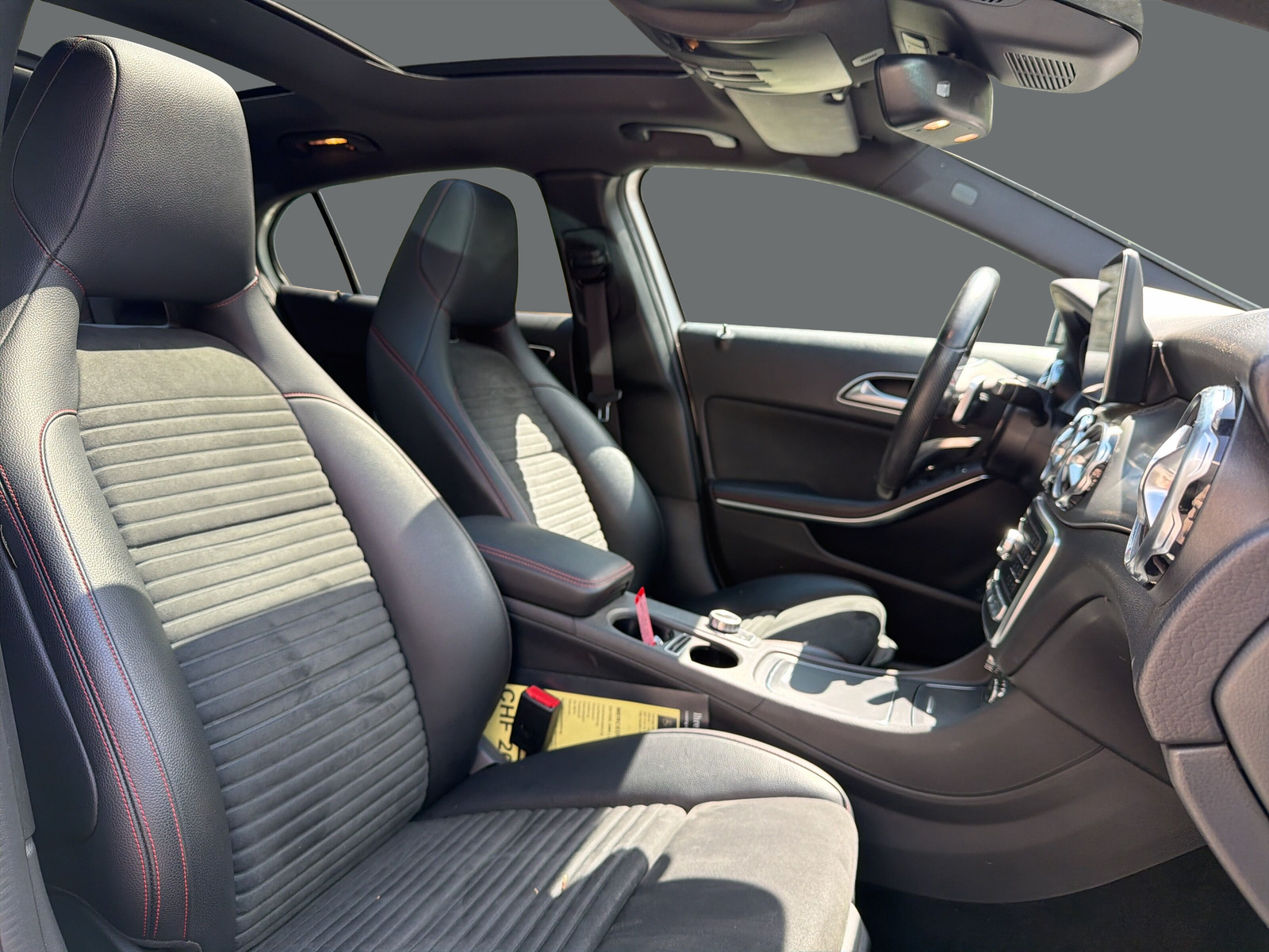 MERCEDES-BENZ GLA 250 AMG Line 4Matic-image-17